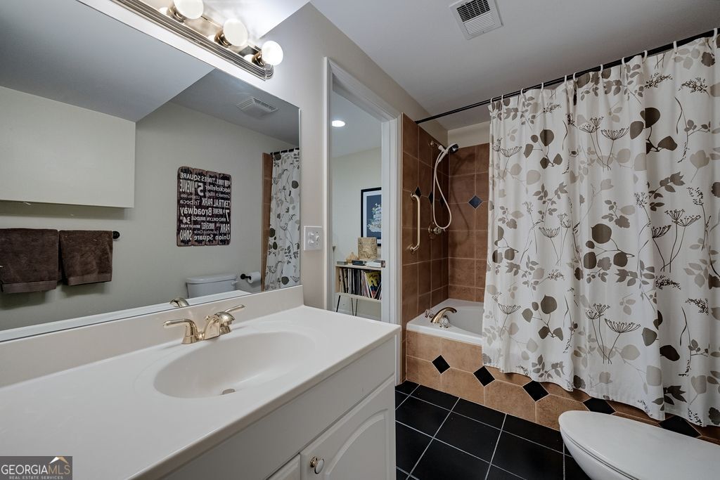 4728 Stirling Court Ne Property Photo 30