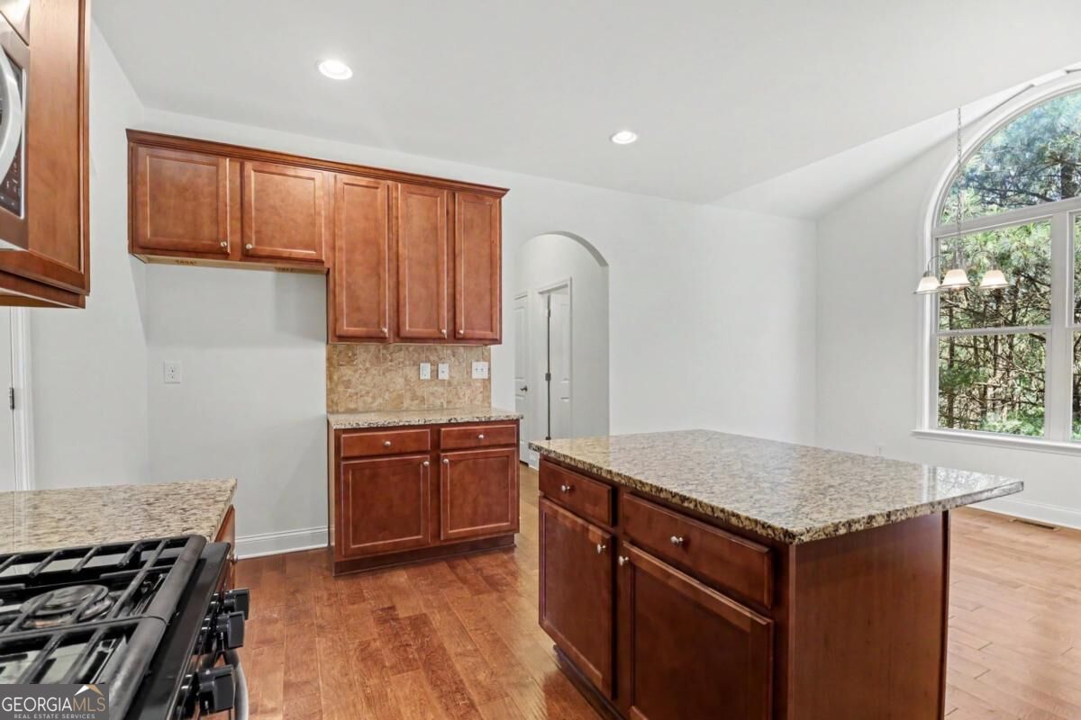 4010 Village Estates Court Property Photo 5