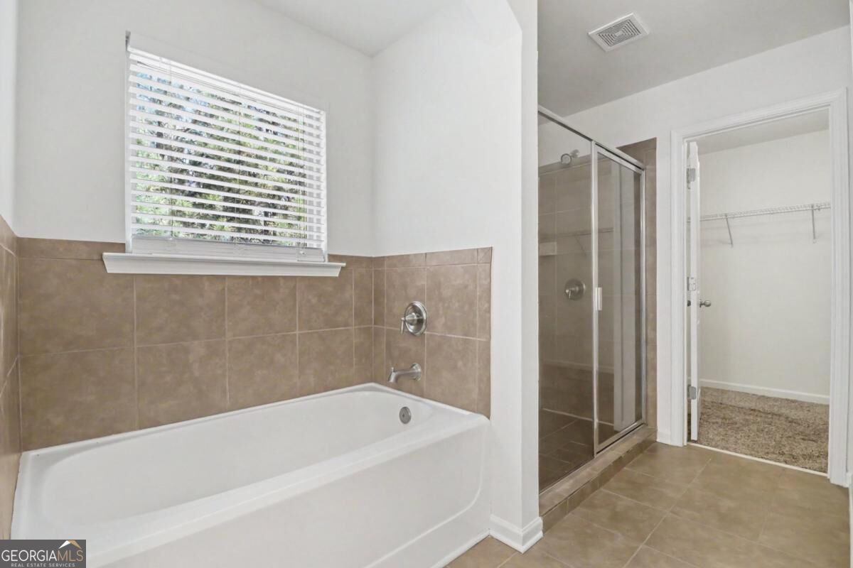 4010 Village Estates Court Property Photo 18