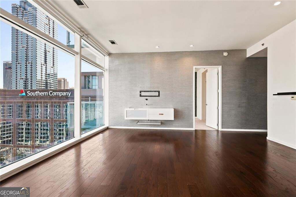 45 Ivan Allen Jr Boulevard Nw # 1808 Property Photo 7