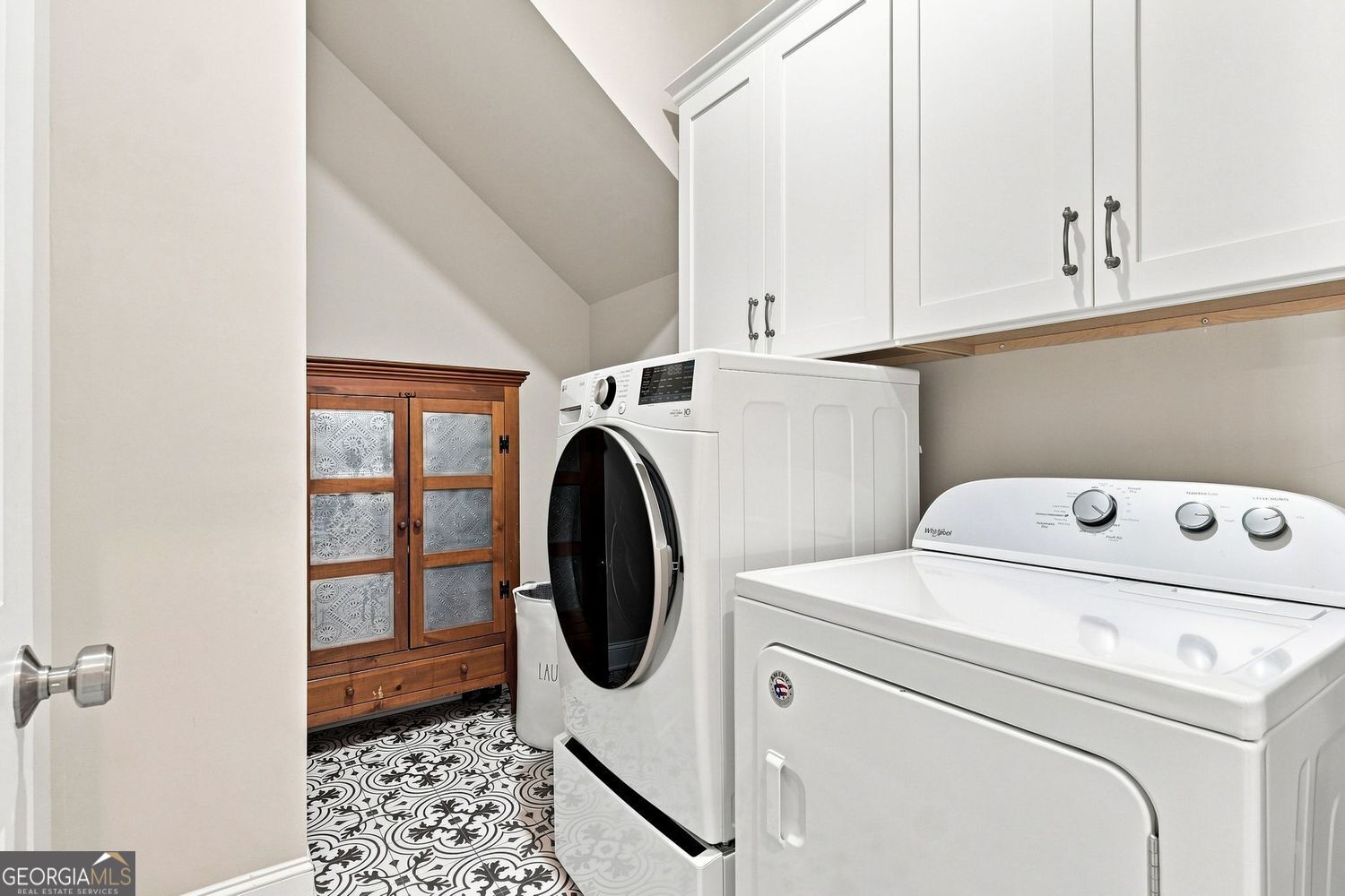 329 Mcdaniel Place Property Photo 52