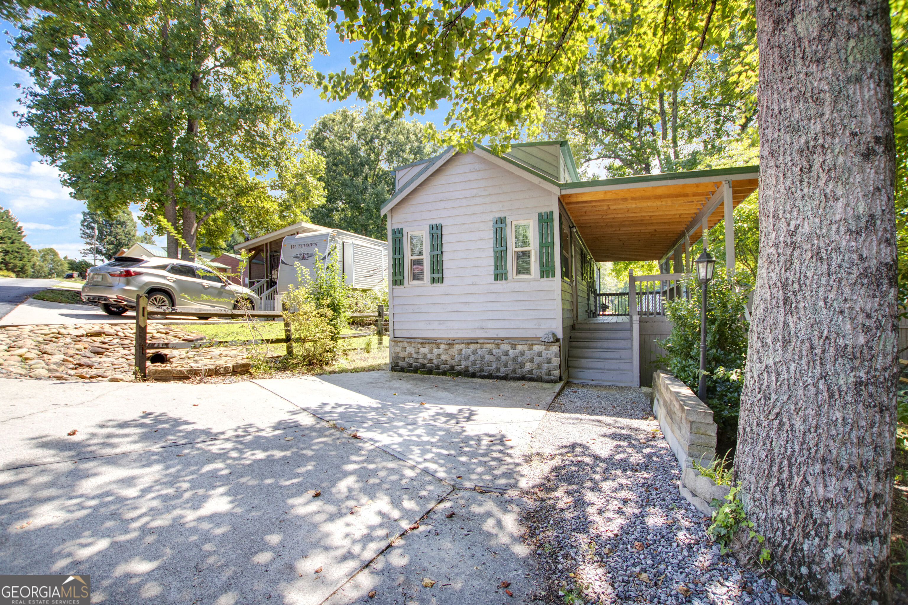 76 Stag Leap Drive Property Photo 4