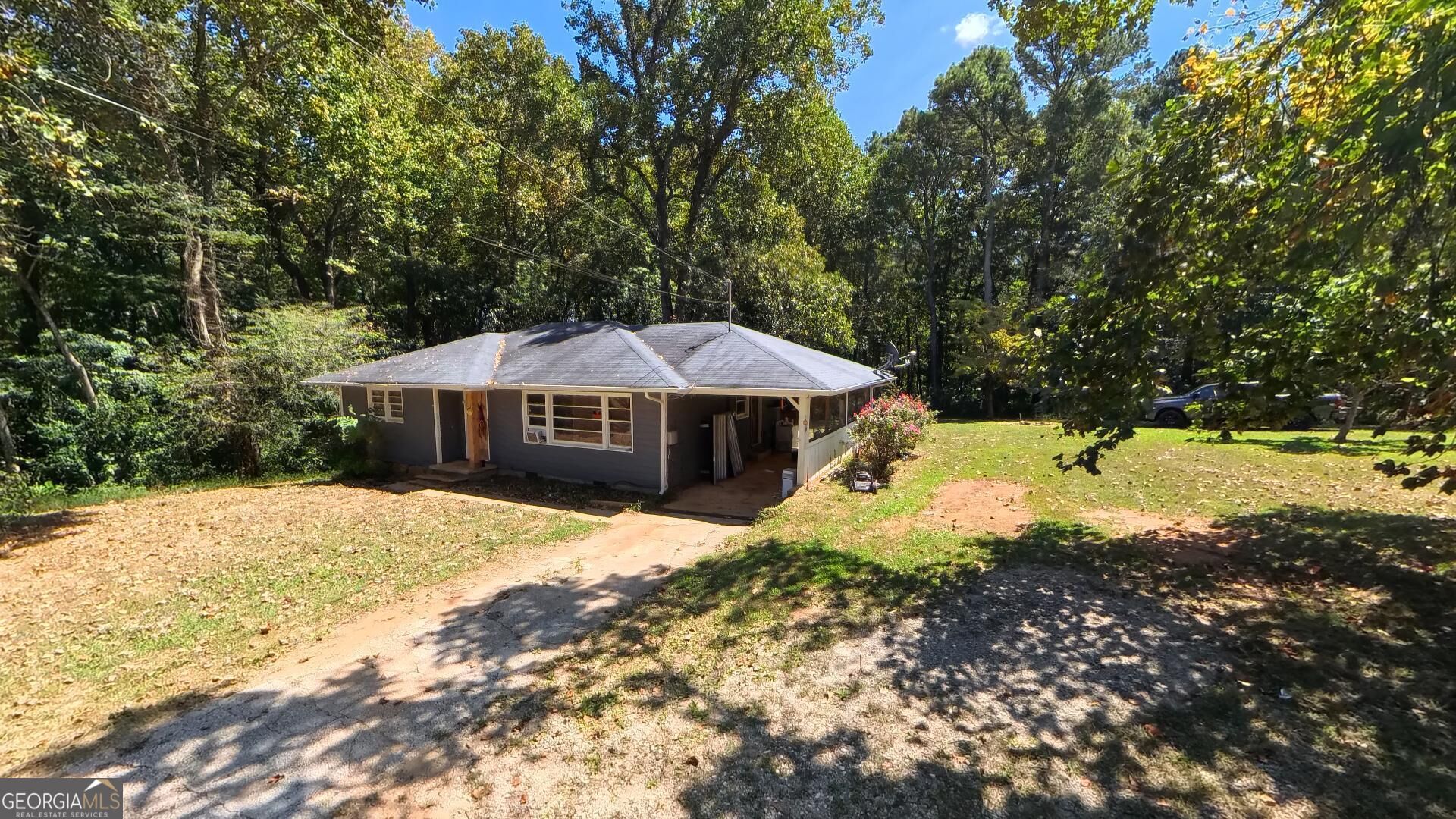 35 Collins Road Property Photo 1