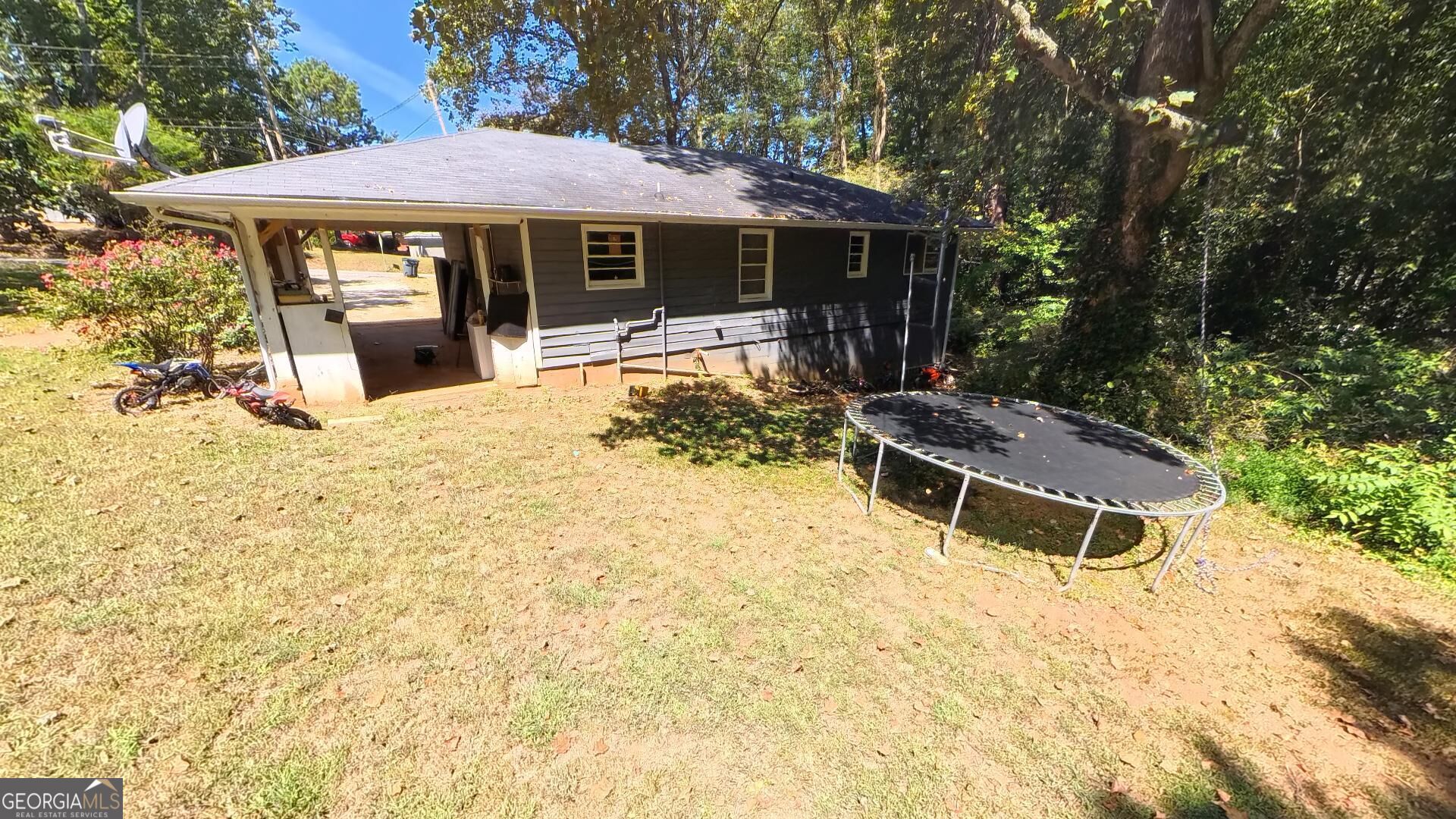 35 Collins Road Property Photo 3