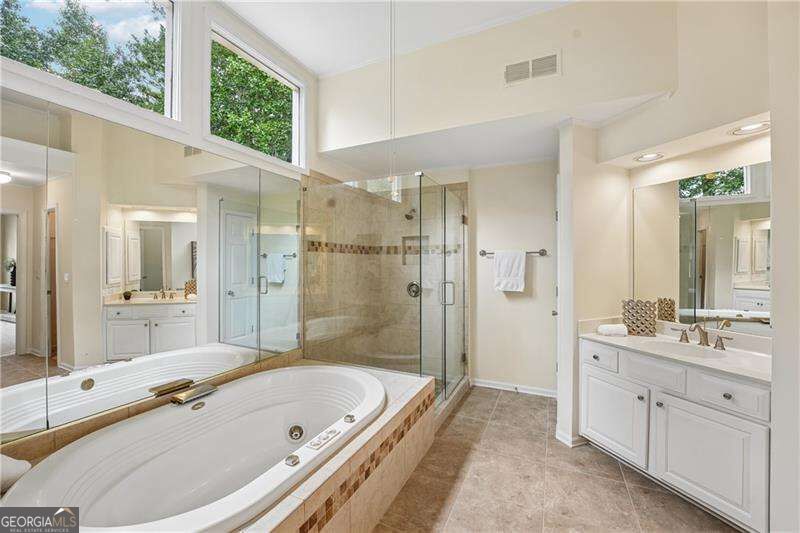 7215 Amberleigh Way Property Photo 32