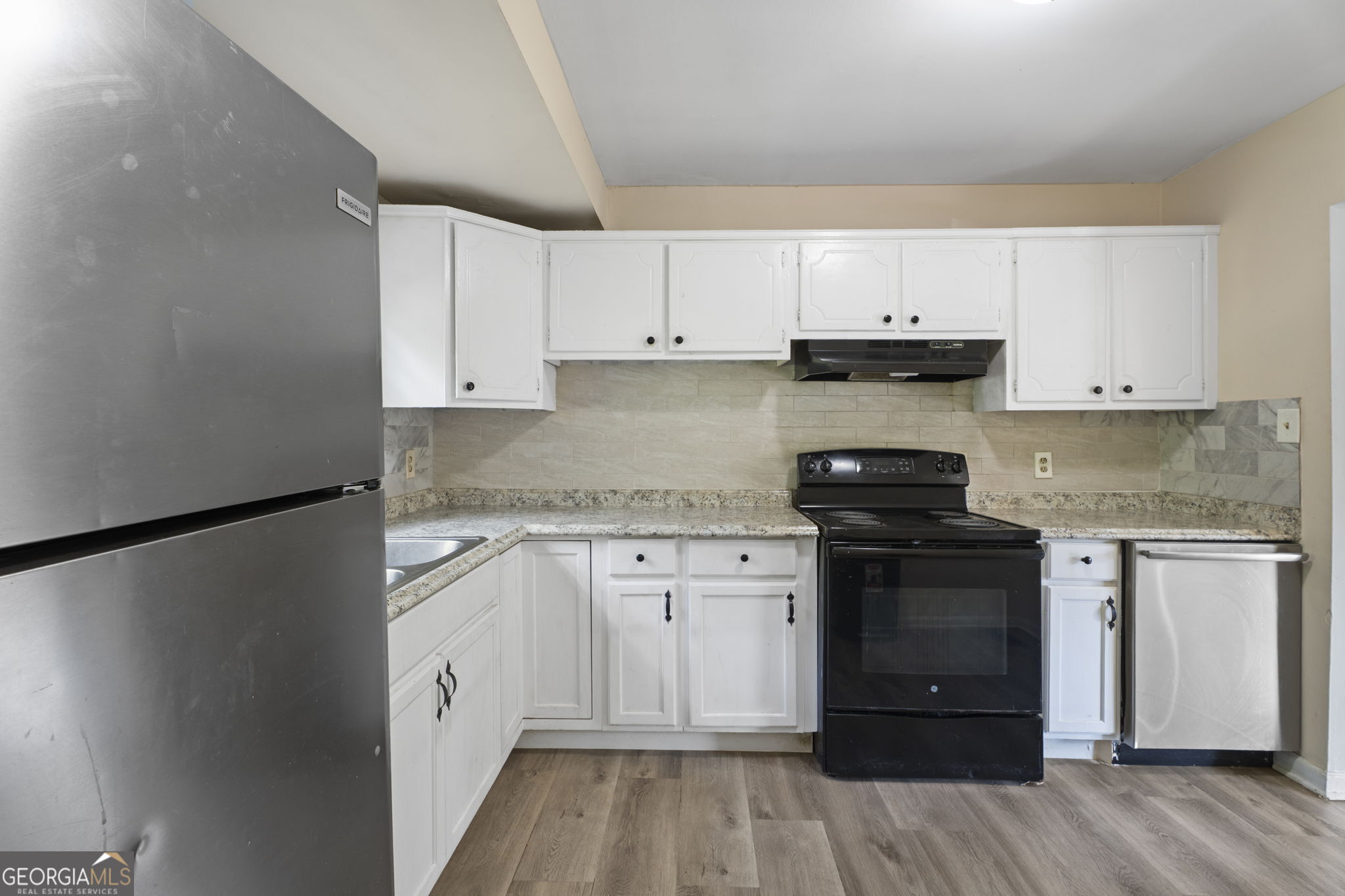10555 Thrasher Road Property Photo 12