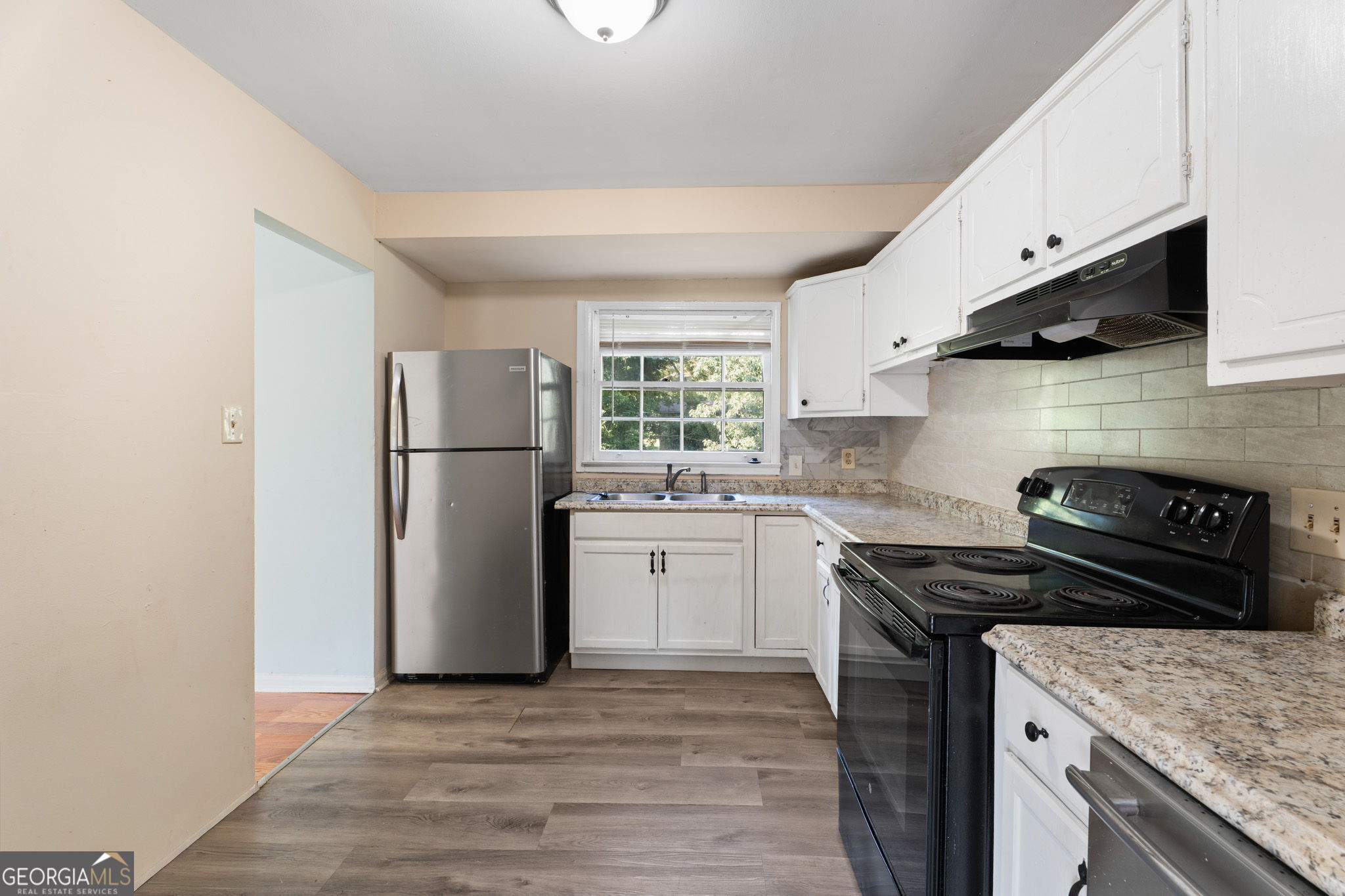 10555 Thrasher Road Property Photo 13