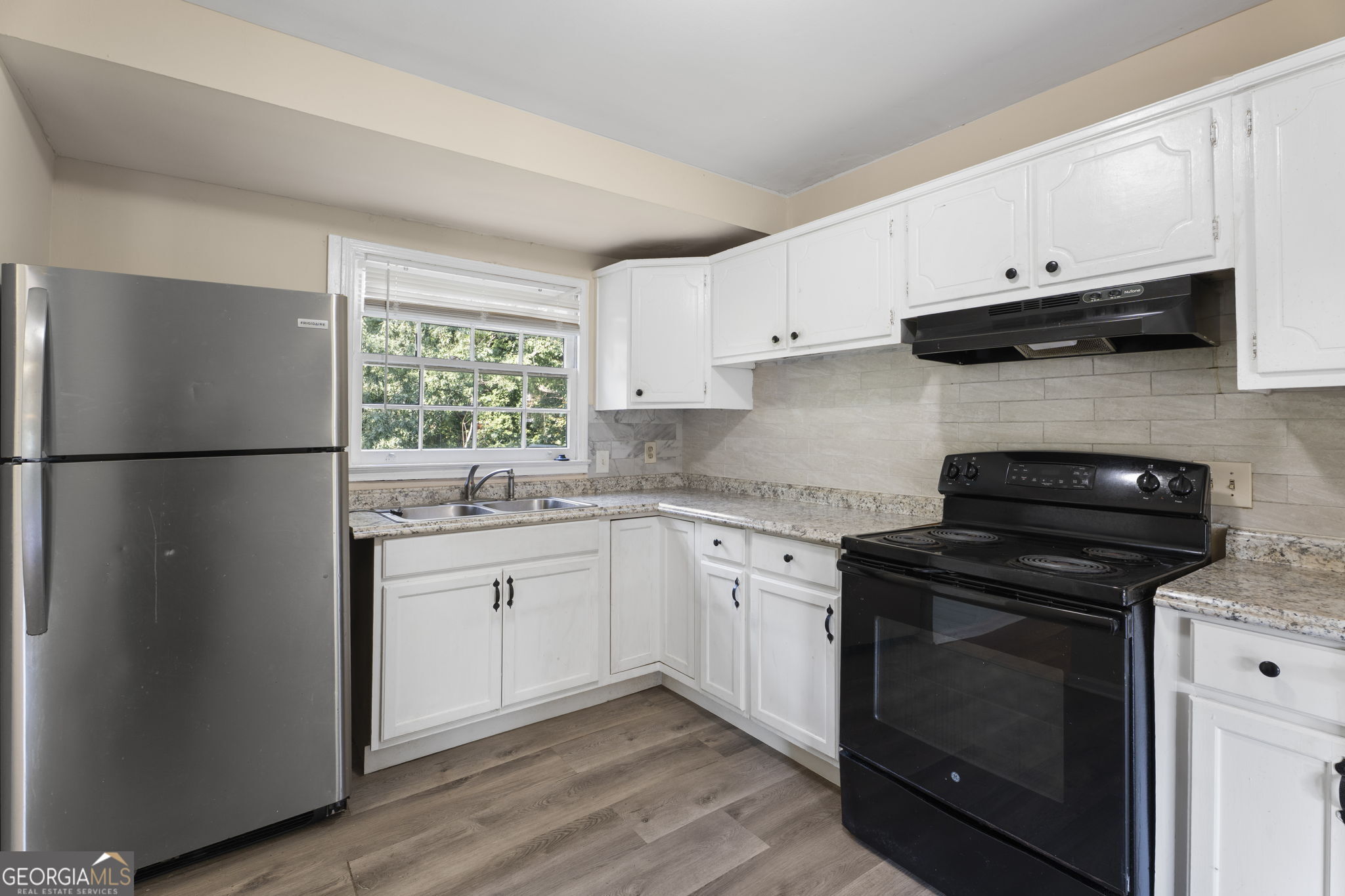 10555 Thrasher Road Property Photo 14