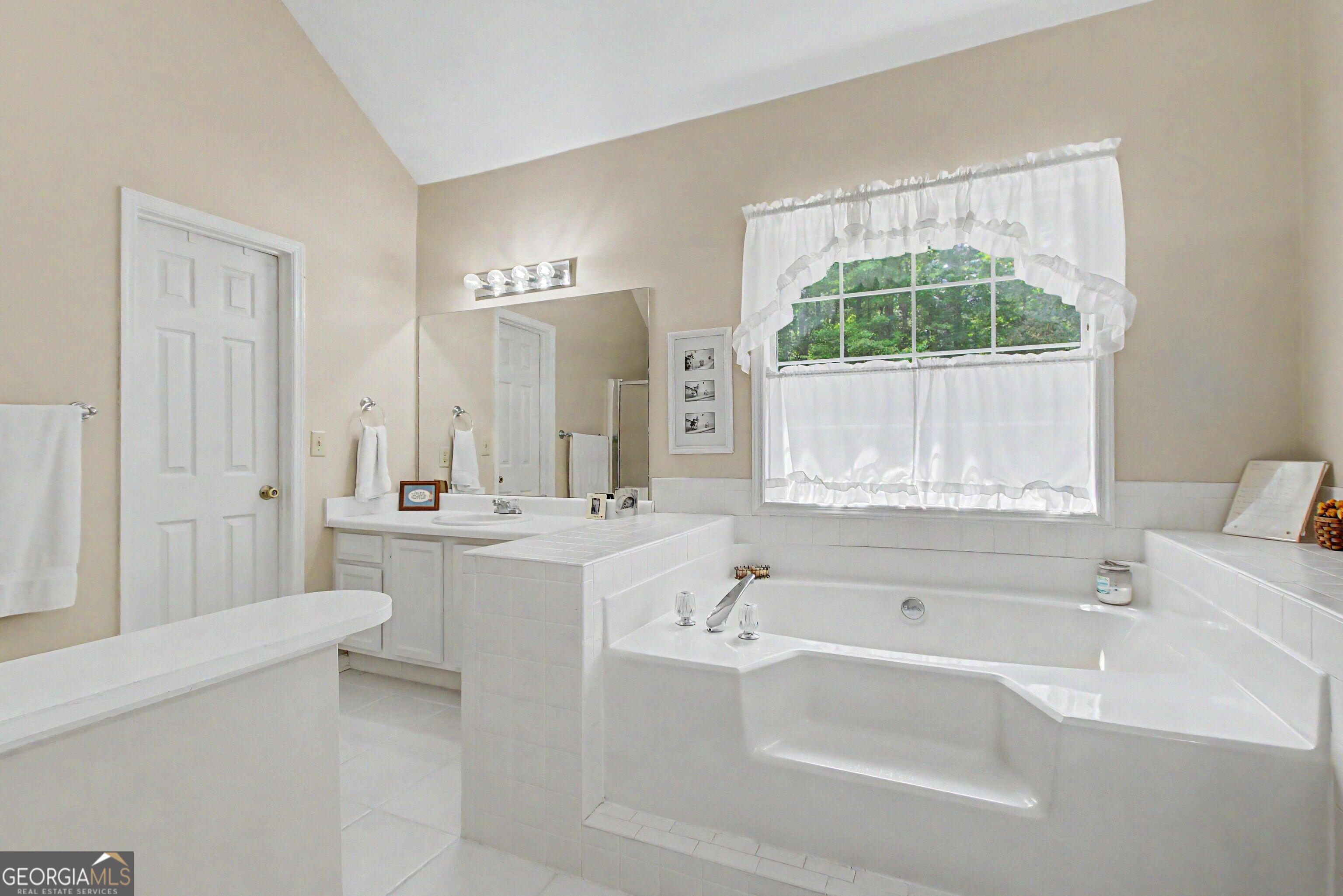 1012 Sterling Point Property Photo 38