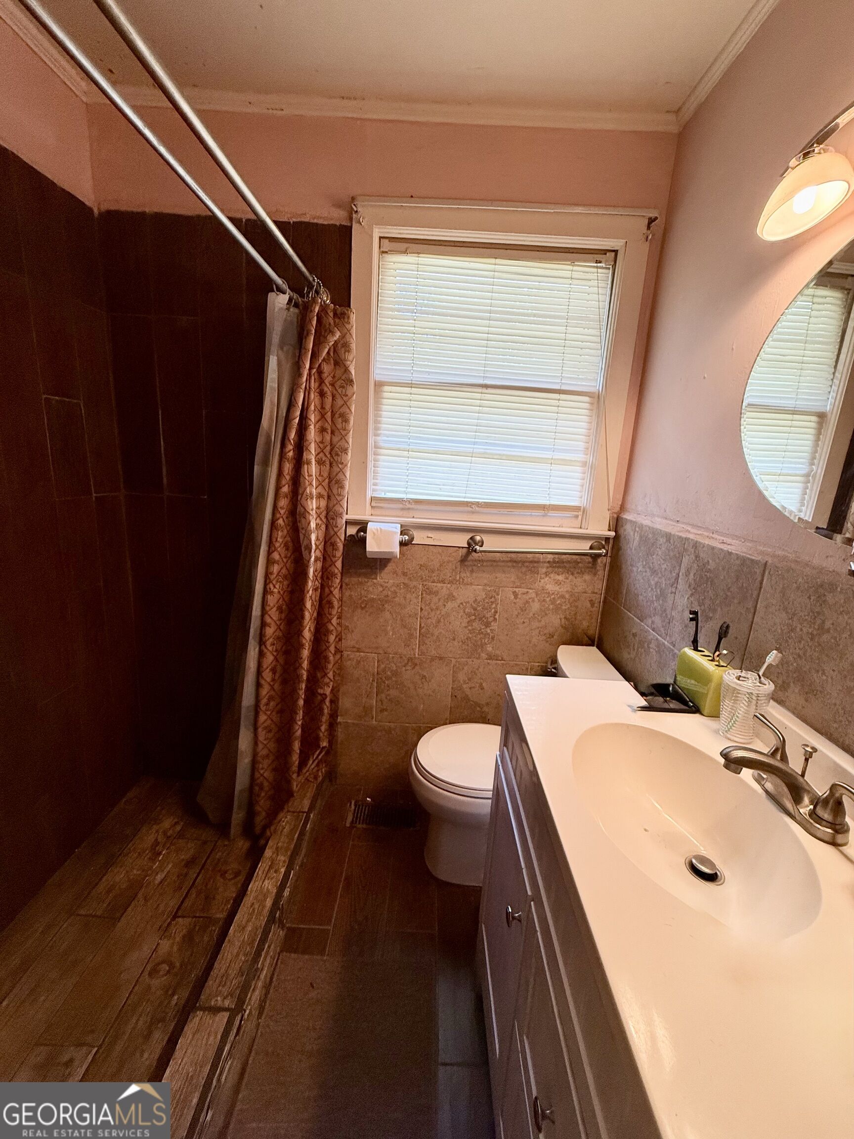 279 W Tate Street Property Photo 3
