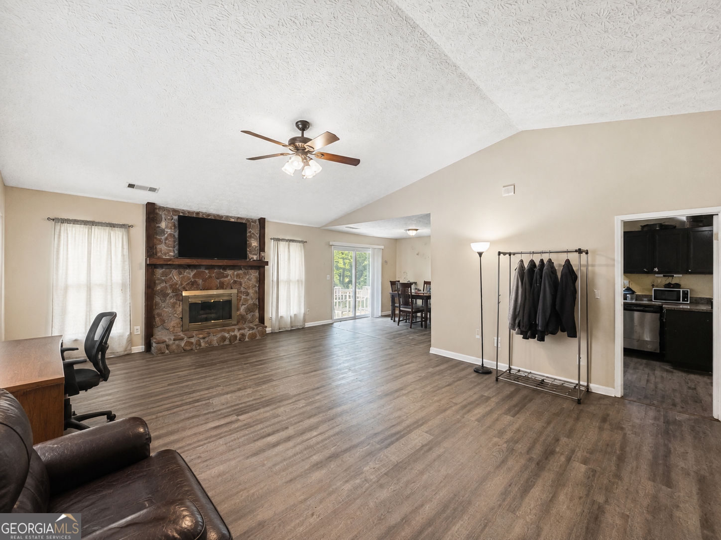 8674 Cedar Creek Ridge Property Photo 3