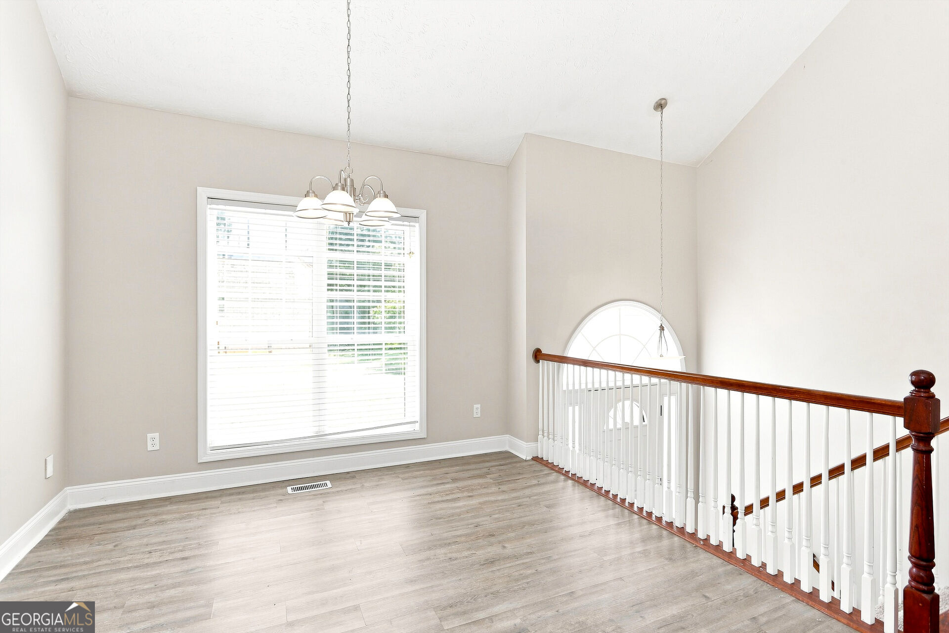 4876 Hunt Club Drive Property Photo 18