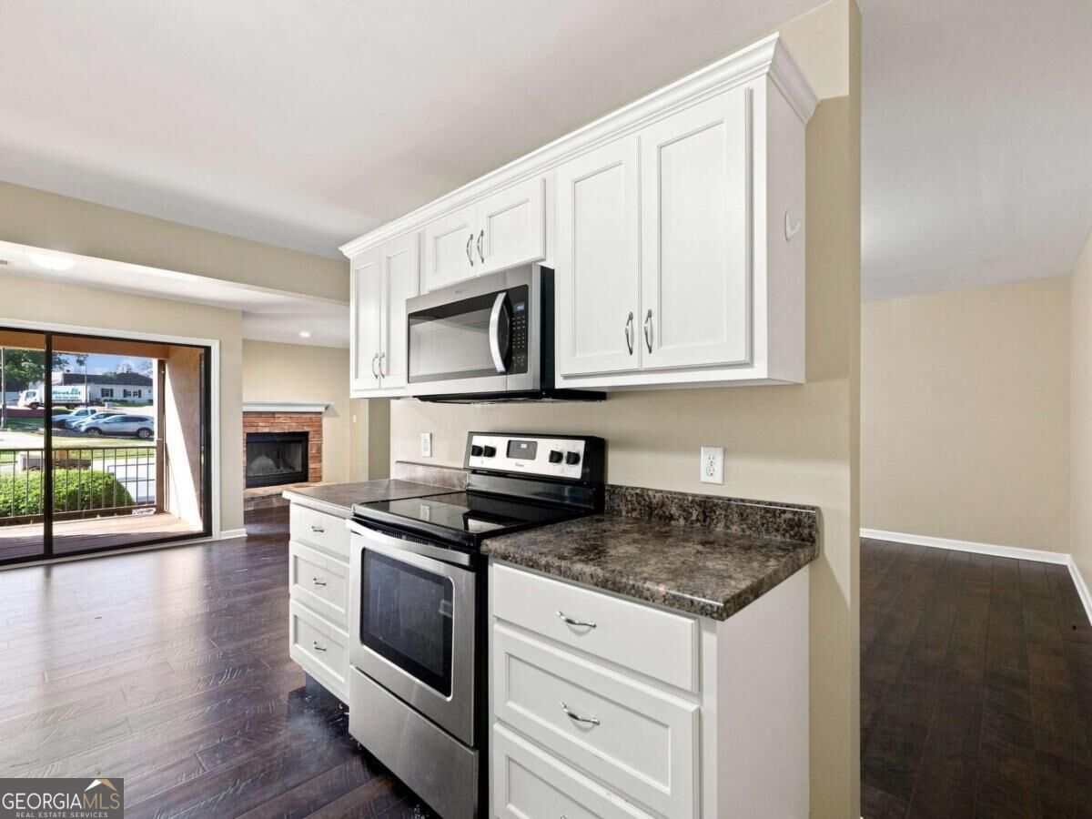 605 Candler Street # 10 Property Photo 13
