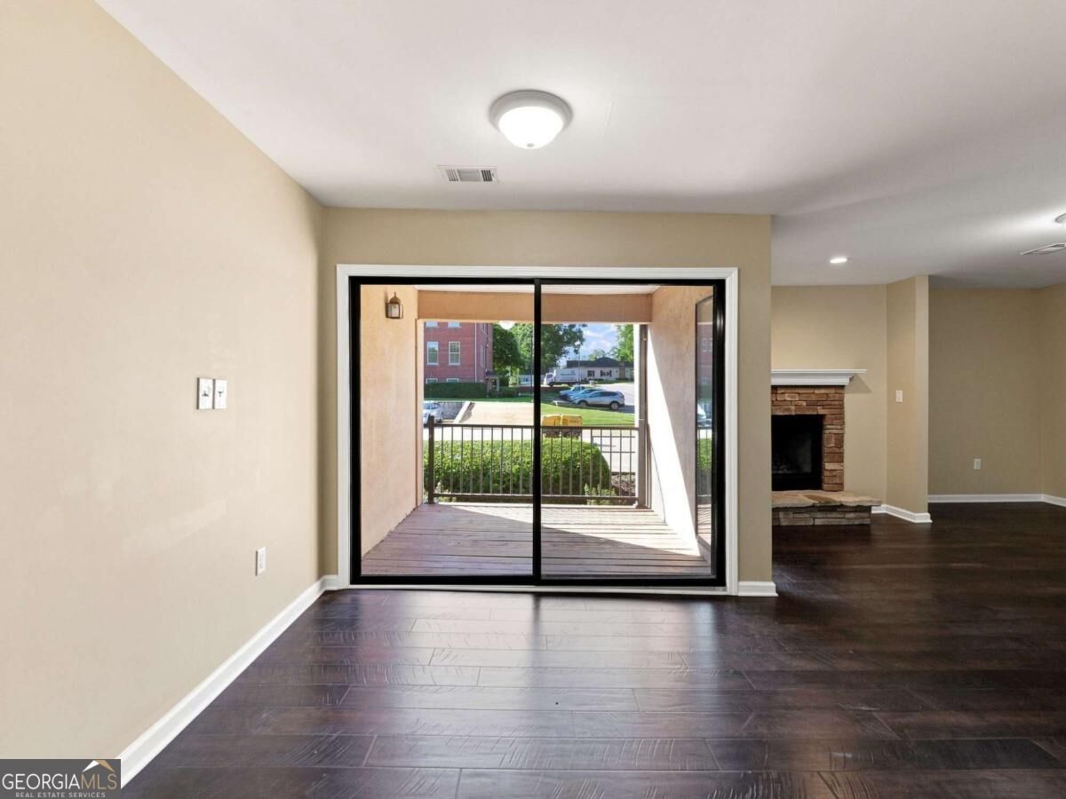 605 Candler Street # 10 Property Photo 15