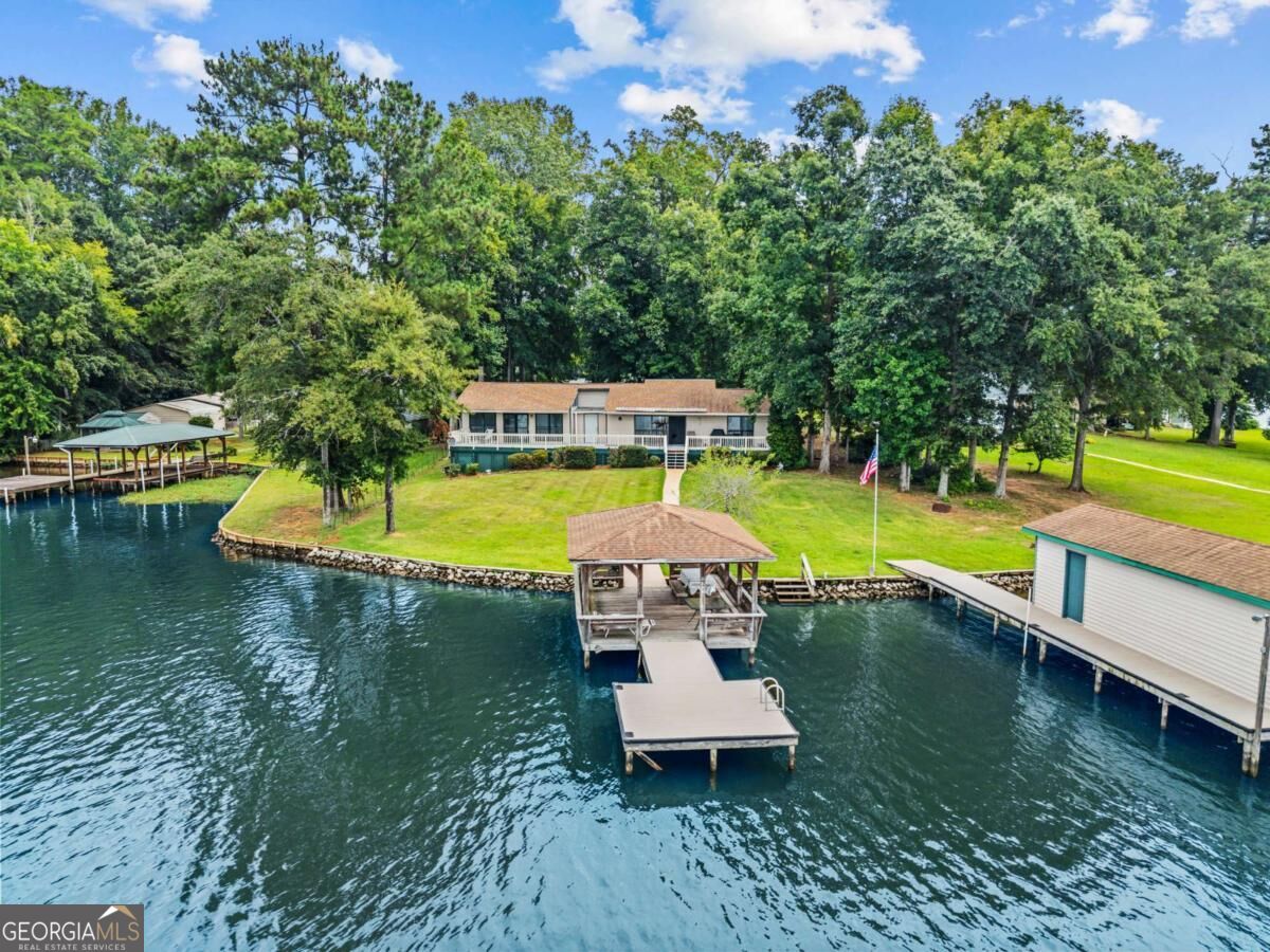 126 Bourbon Point Property Photo 1