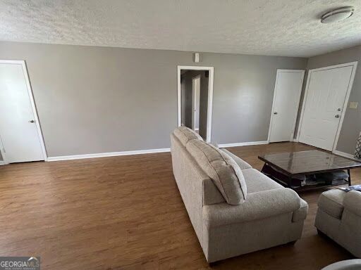 121 E Richardson Street Property Photo 7