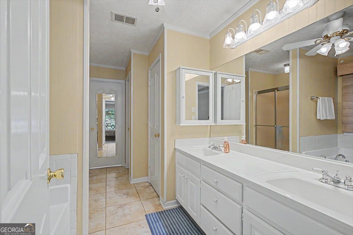 2395 Ashton Ridge Drive Property Photo 14