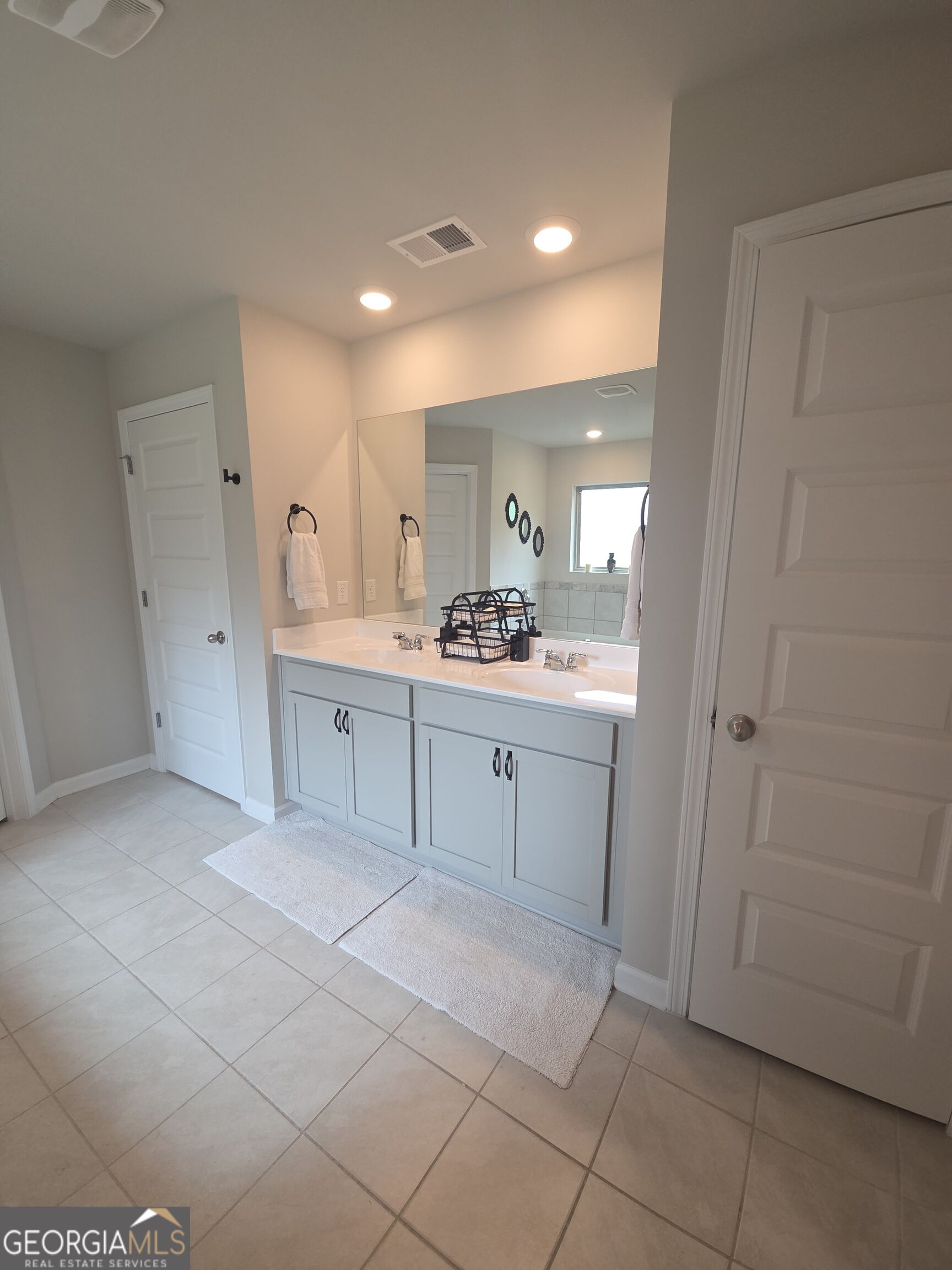 734 Basswood Avenue Property Photo 17