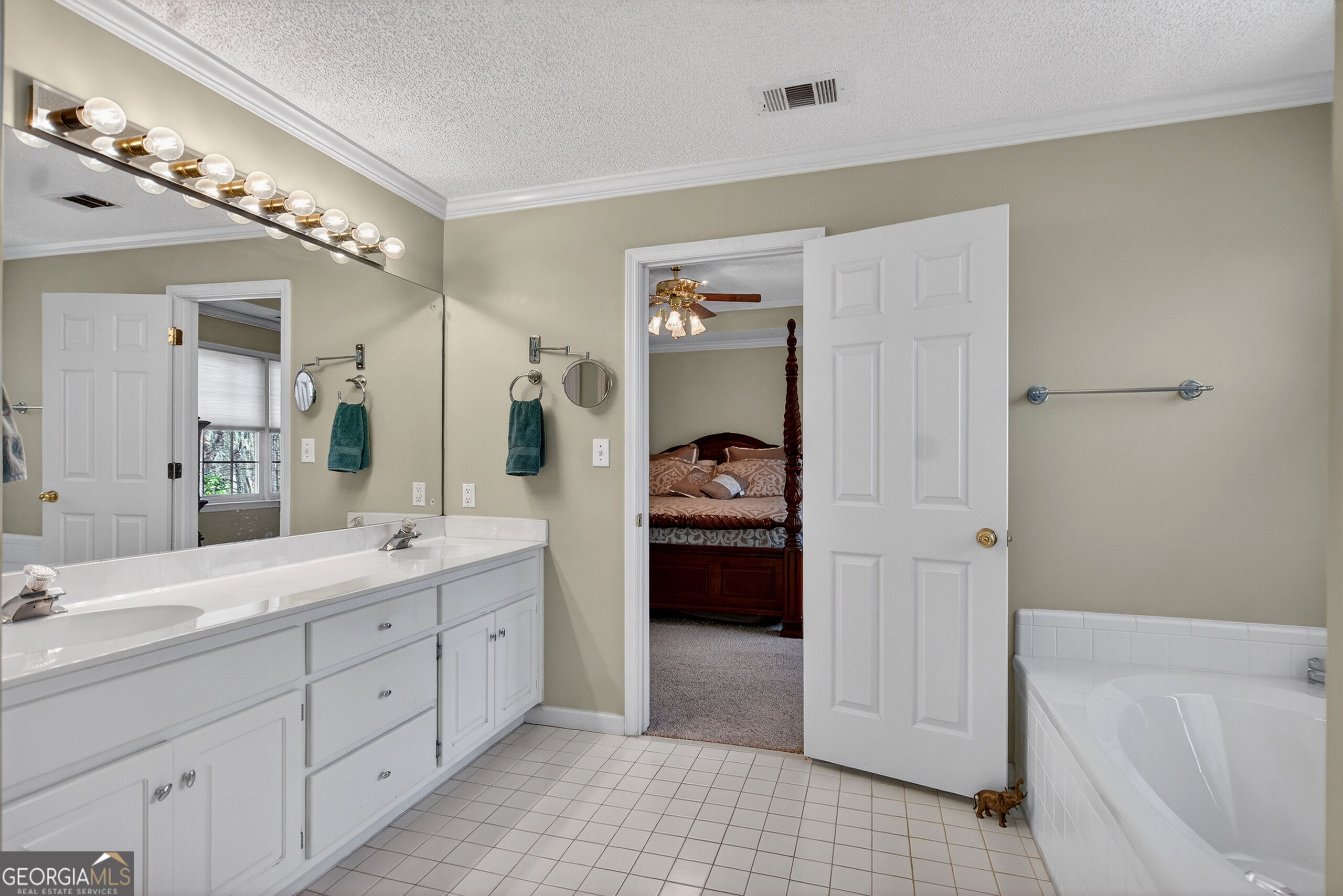 227 Ashford Circle Property Photo 30