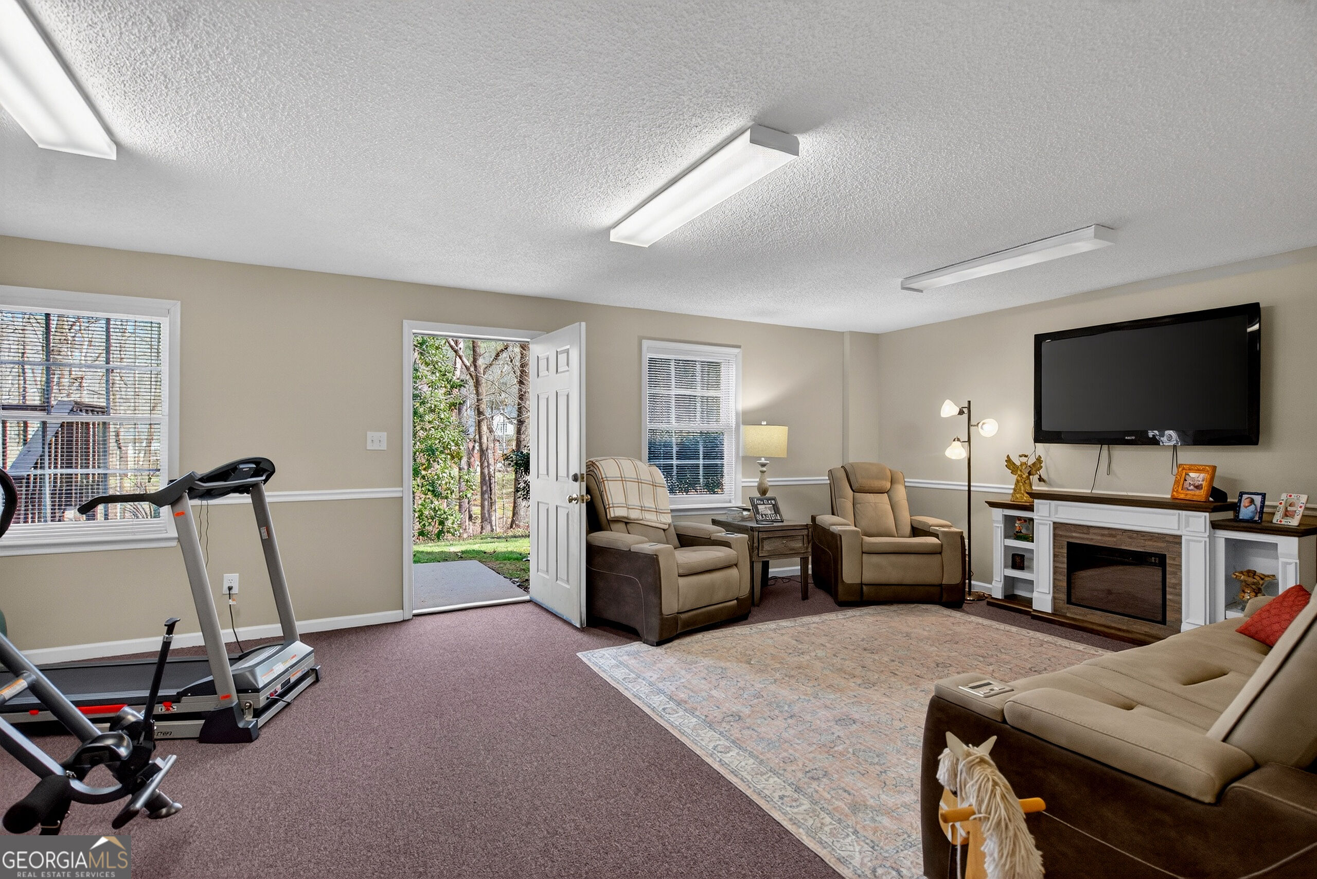227 Ashford Circle Property Photo 35
