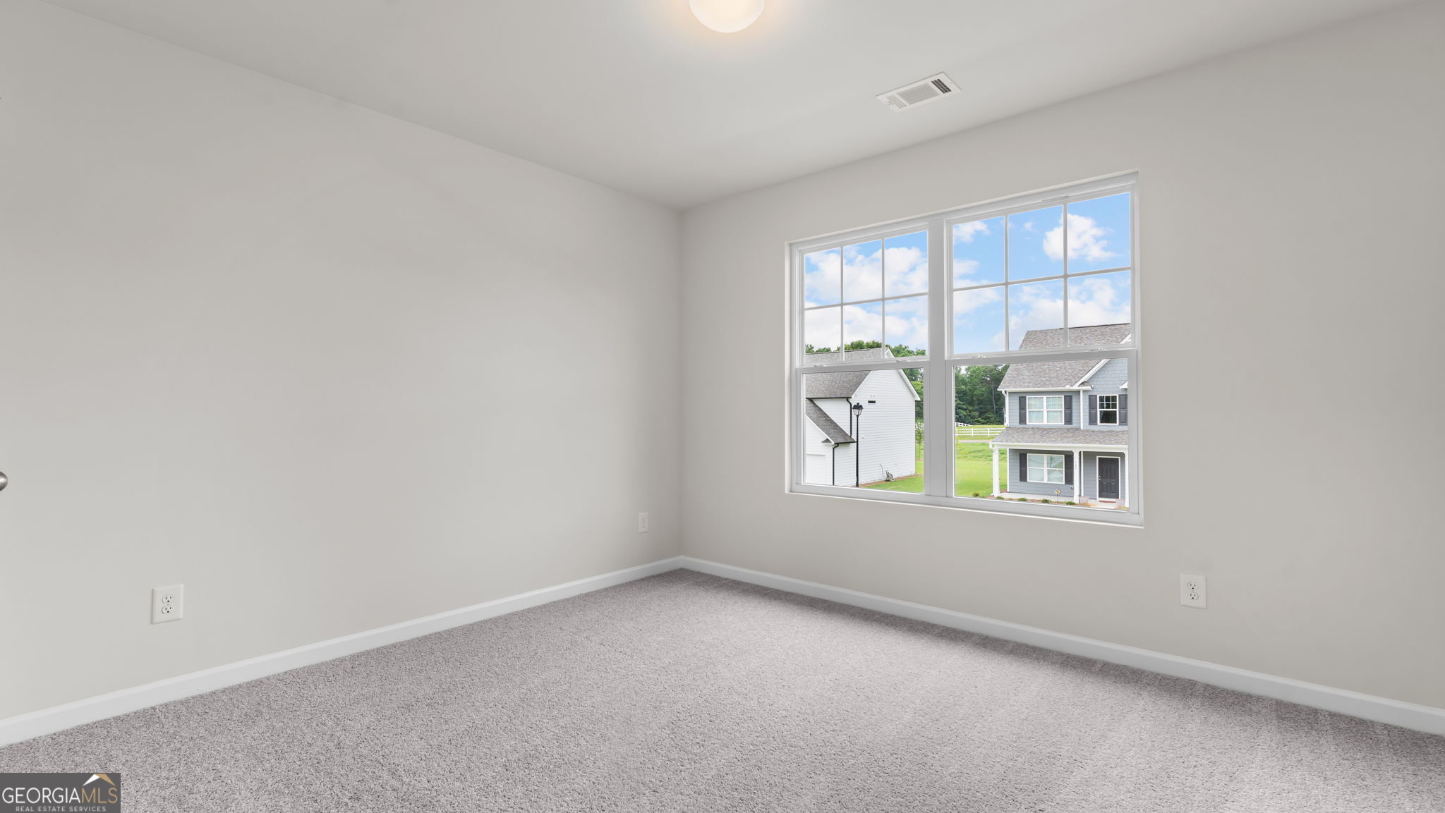 233 Hampton Hollow Drive Property Photo 31