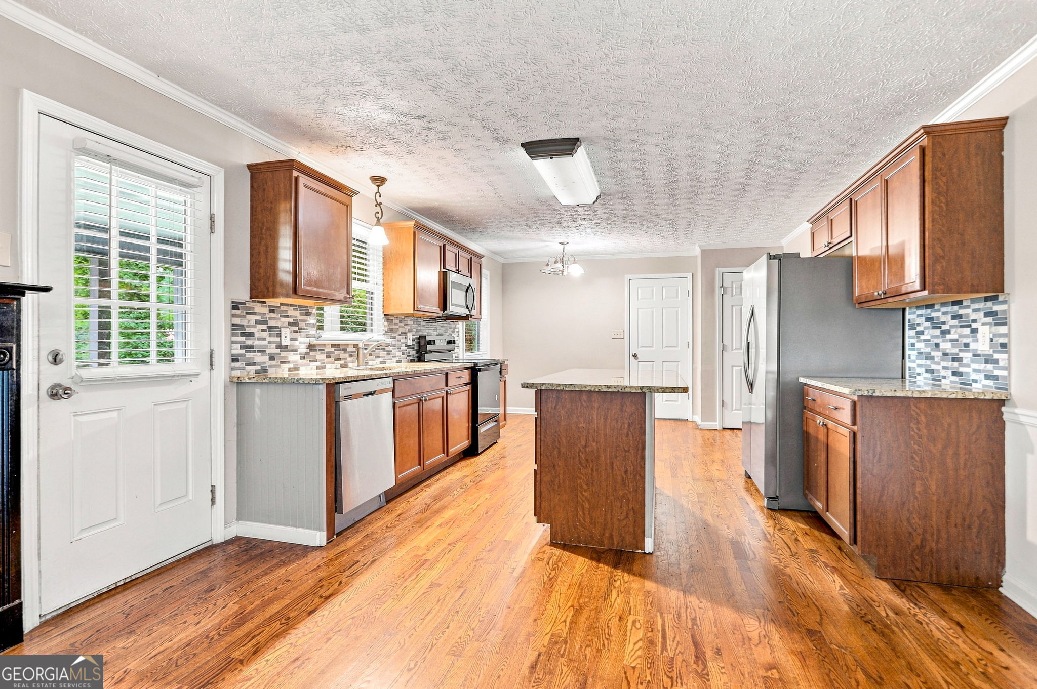 2324 Sussex Court Property Photo 13