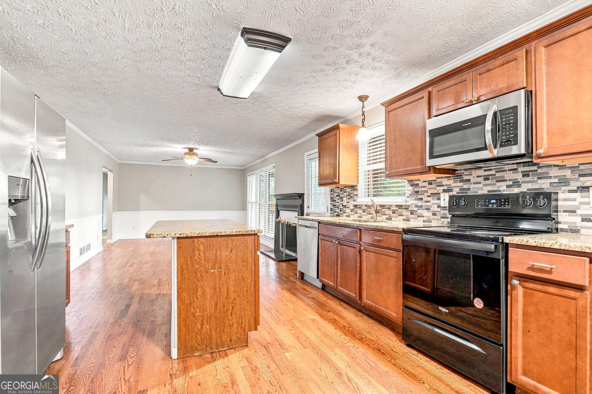 2324 Sussex Court Property Photo 15
