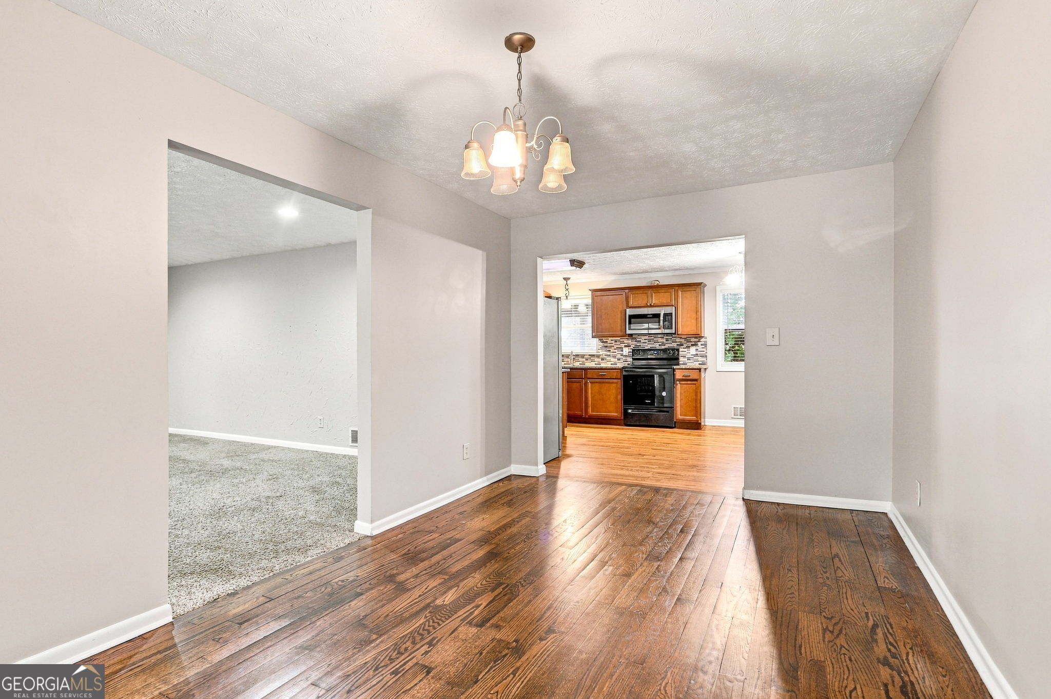 2324 Sussex Court Property Photo 19