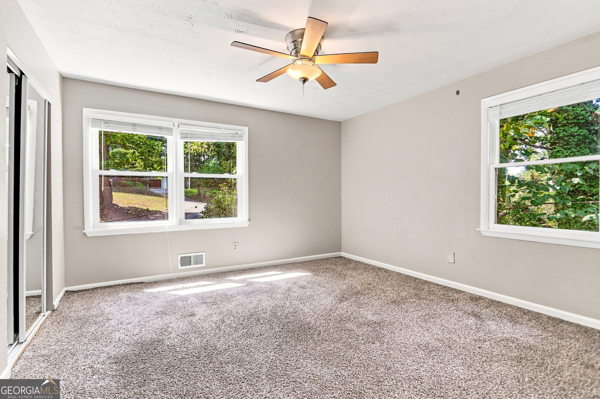 2324 Sussex Court Property Photo 22