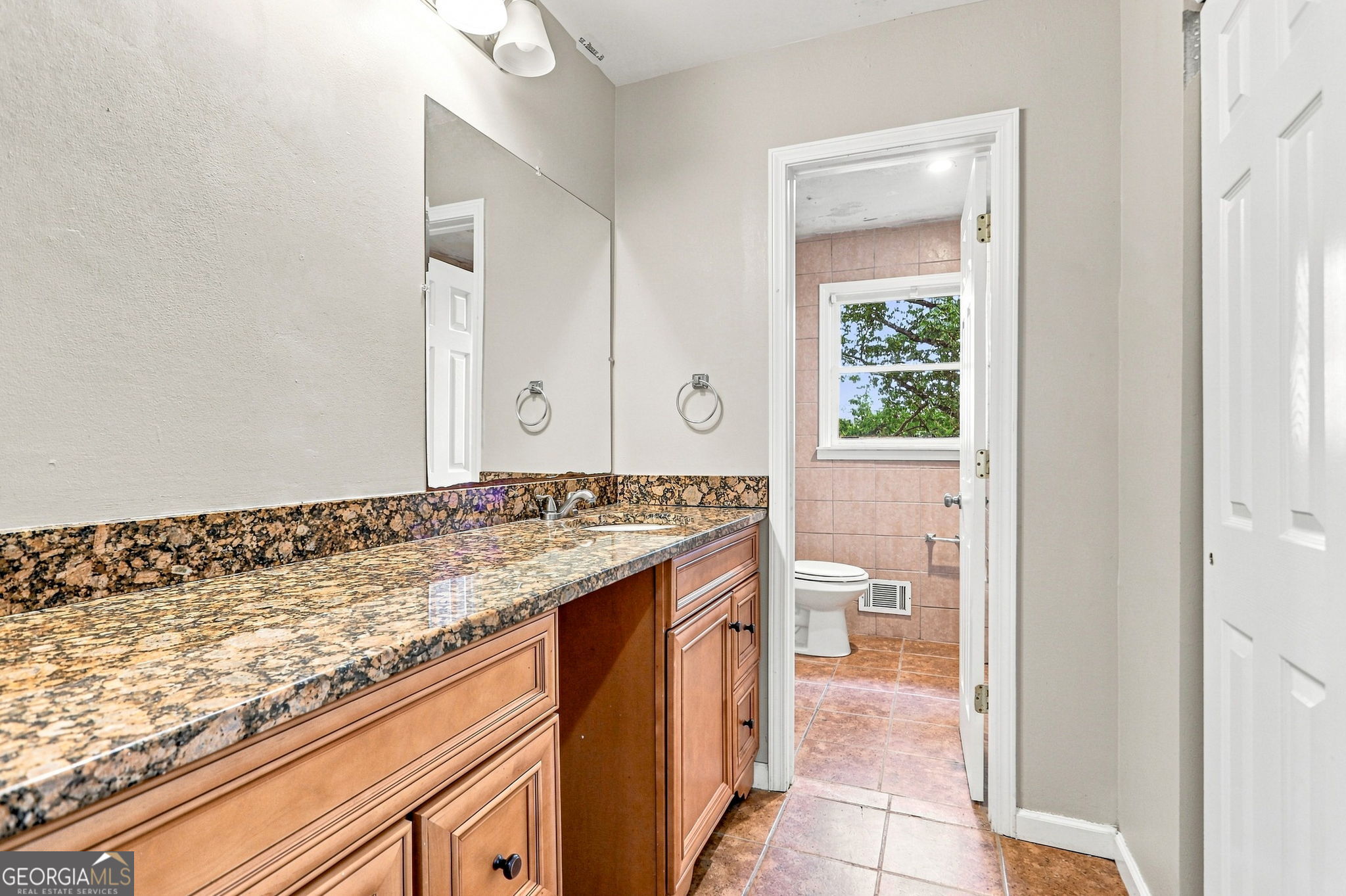 2324 Sussex Court Property Photo 29