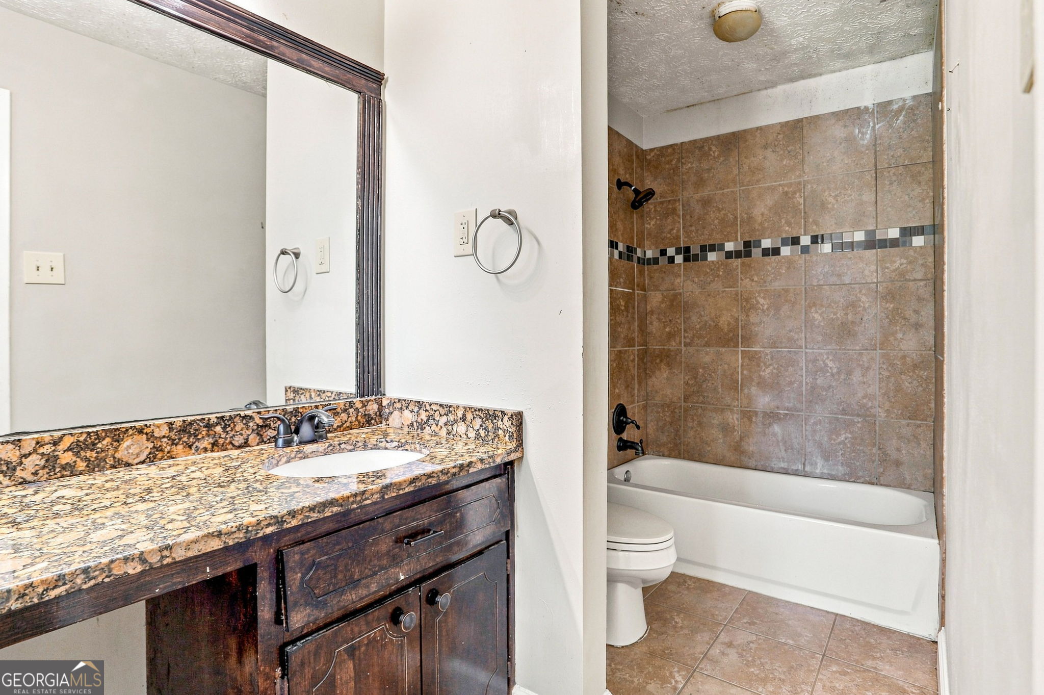 2324 Sussex Court Property Photo 32