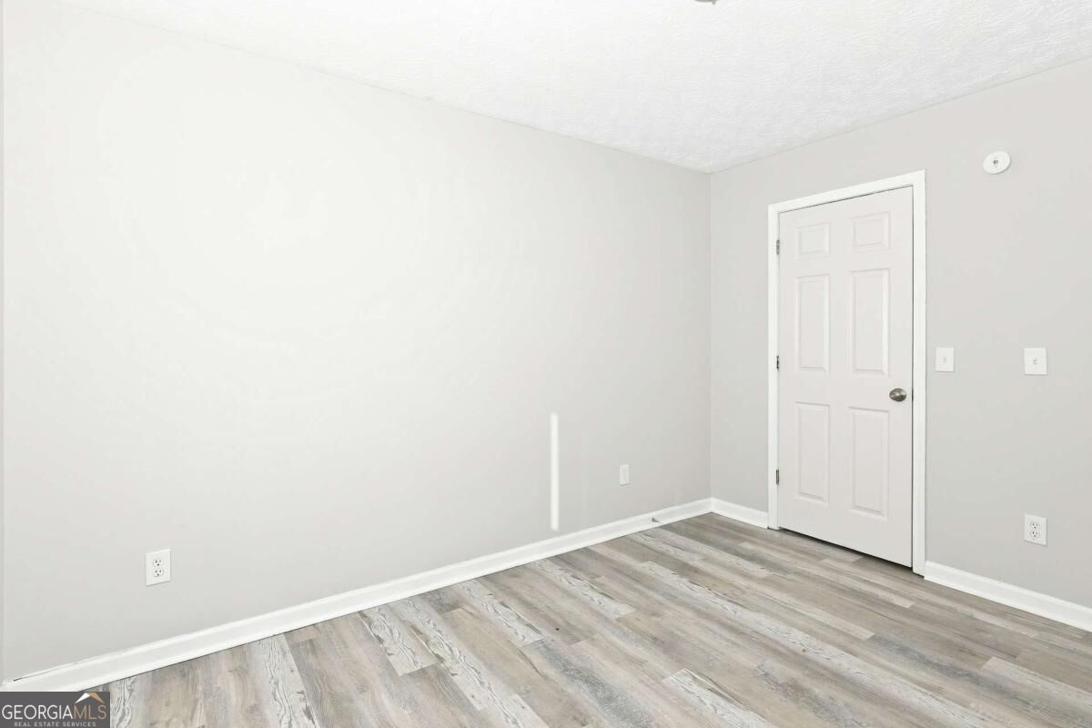 2002 Grove Way Property Photo 13
