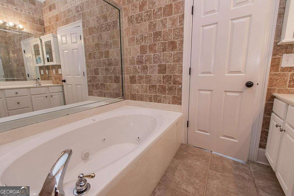 1950 Buford Dam Road # 605 Property Photo 24