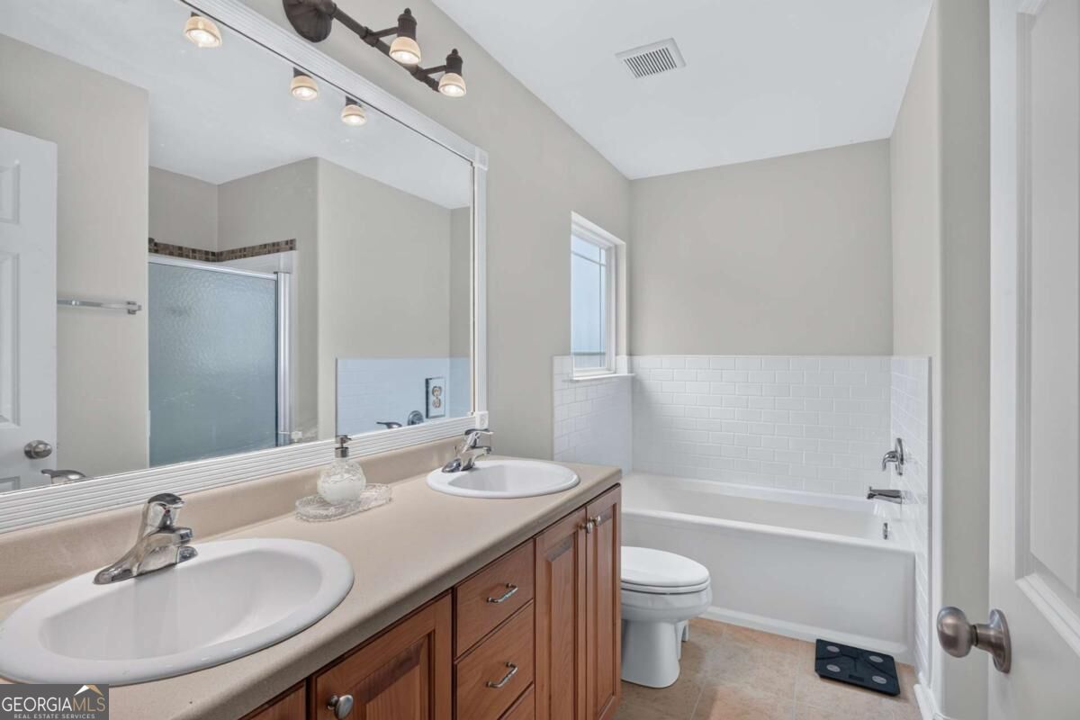 137 Spring Lakes Drive Property Photo 14