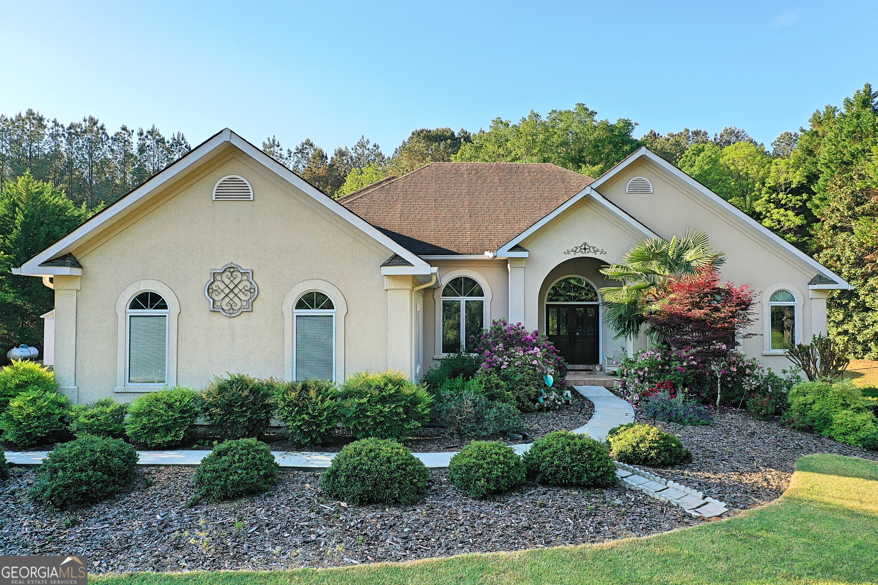 1330 Monroe Drive Property Photo 2