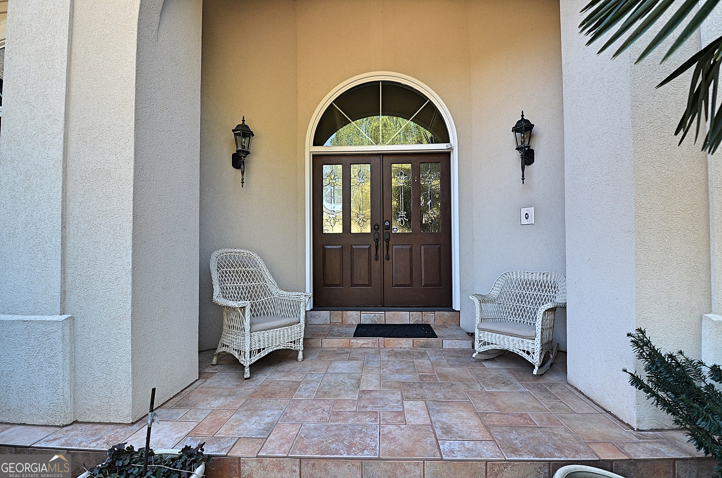 1330 Monroe Drive Property Photo 6