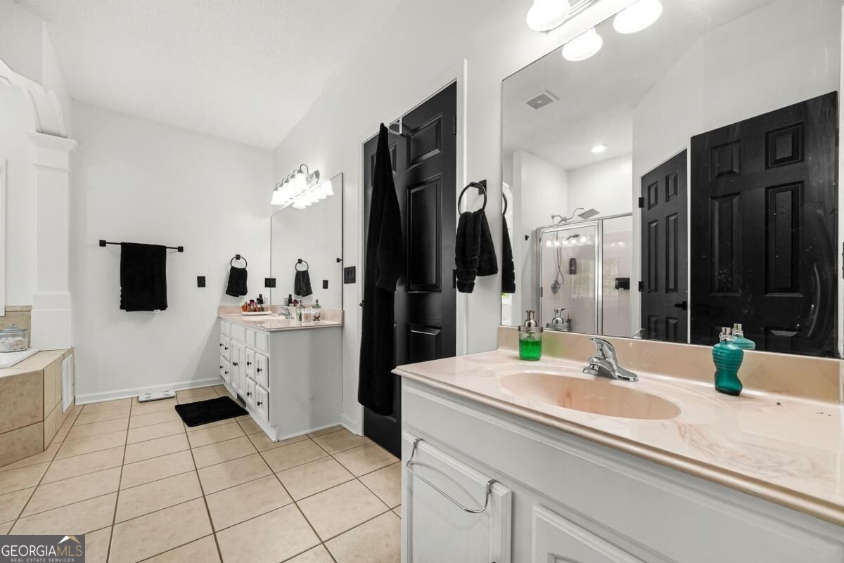 176 Oak Leaf Drive Property Photo 14