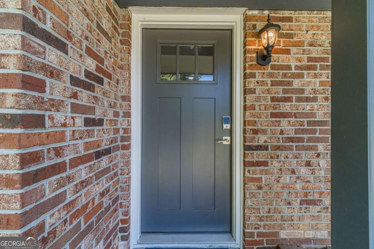 4619 Mountain View Road Property Photo 3