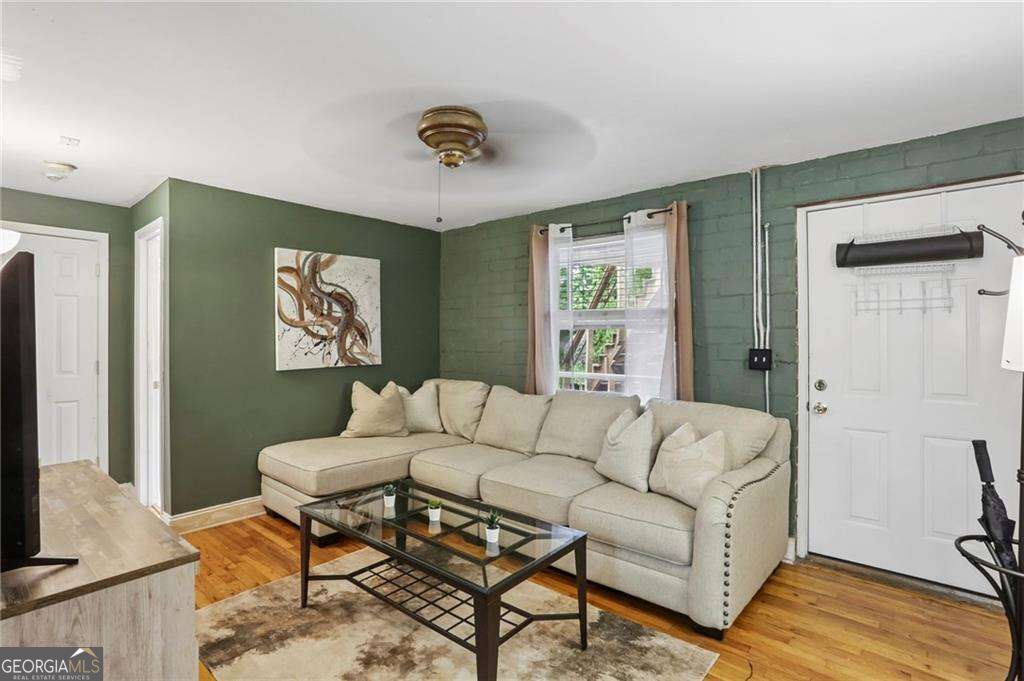 24 Daniel Street # 6 Property Photo 1