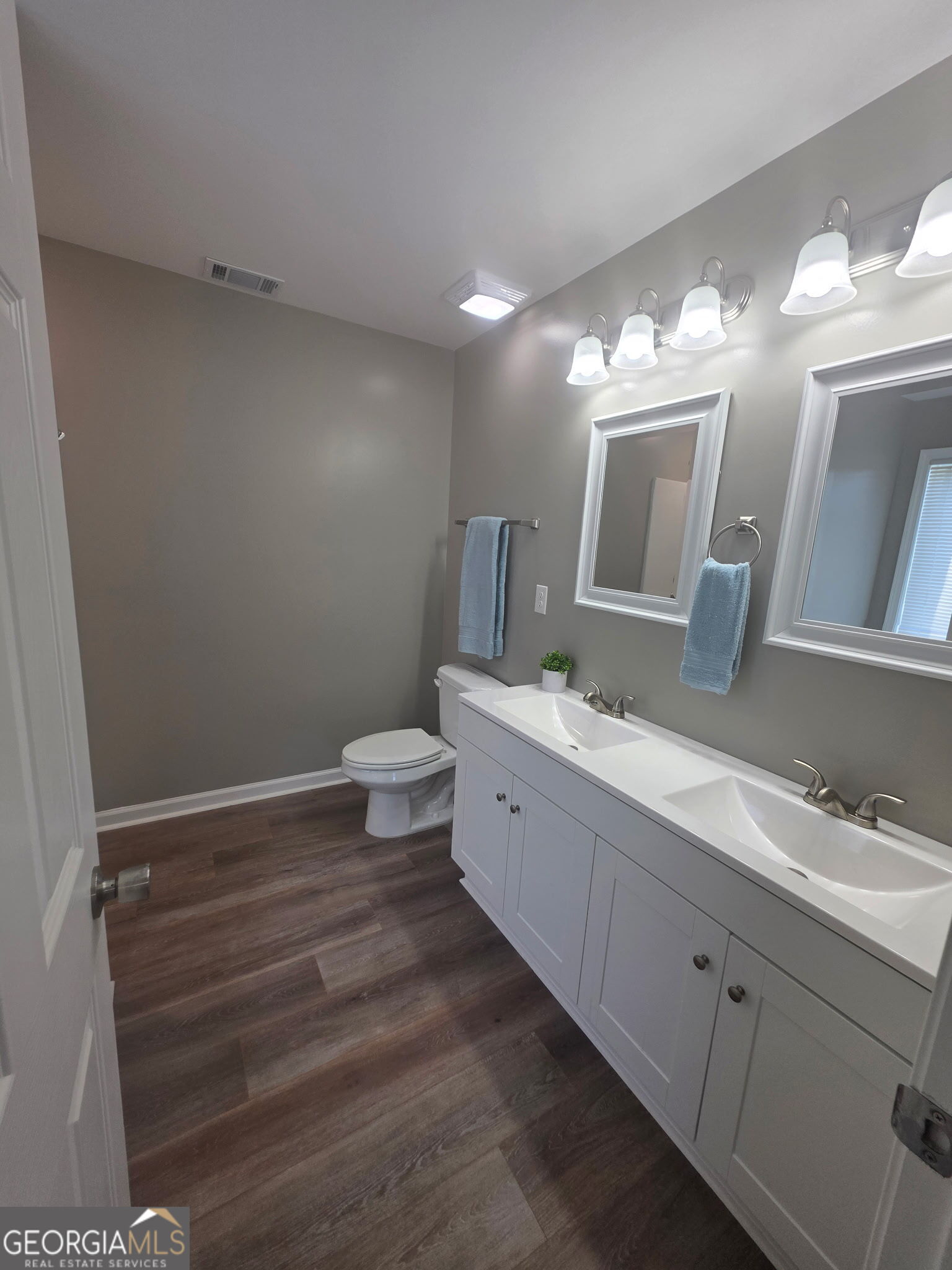 111 Charlotte Circle Property Photo 12
