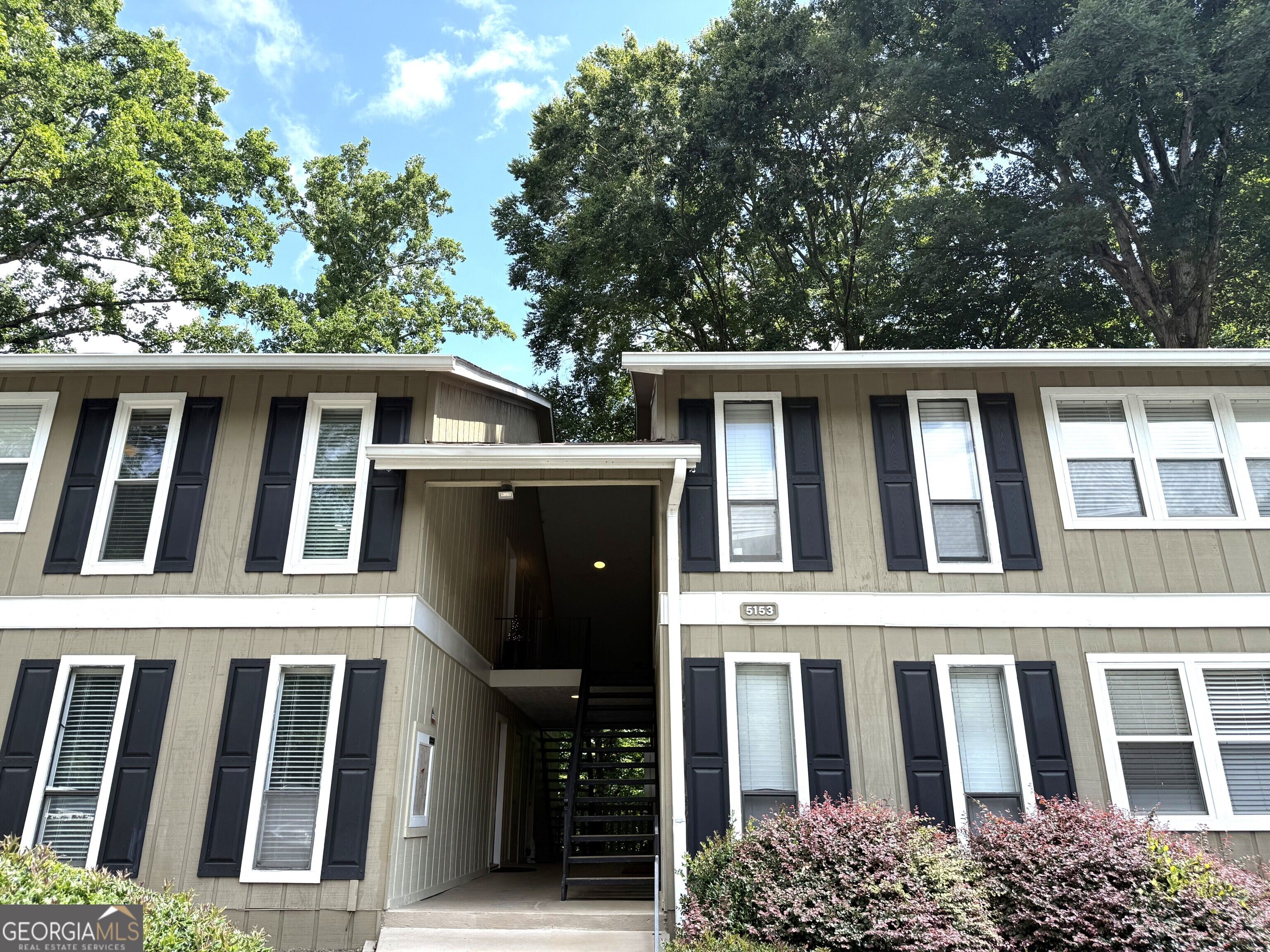 5153 Roswell Road # 2 Property Photo 1