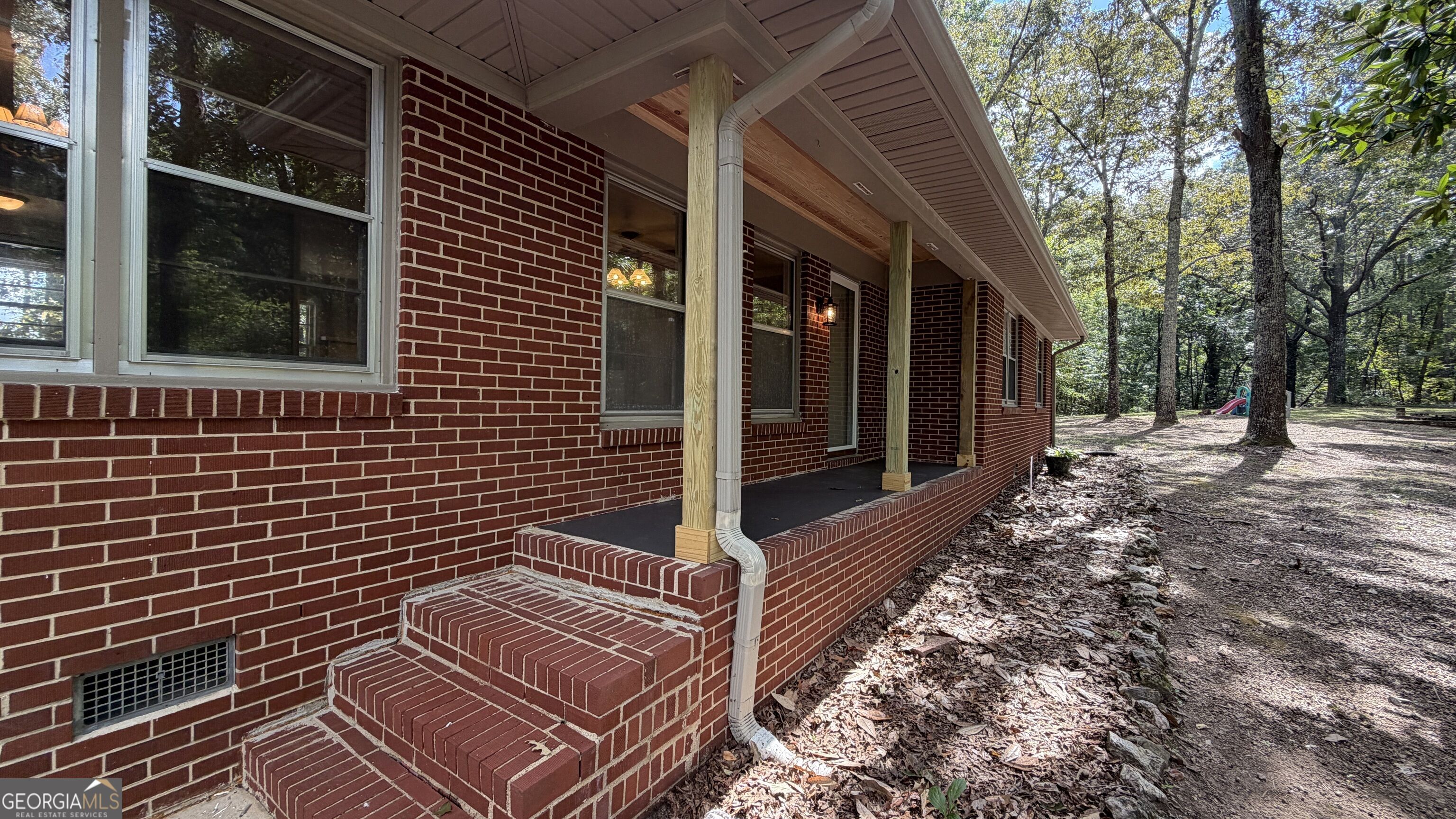 6451 Us Hwy 78 W Property Photo 4