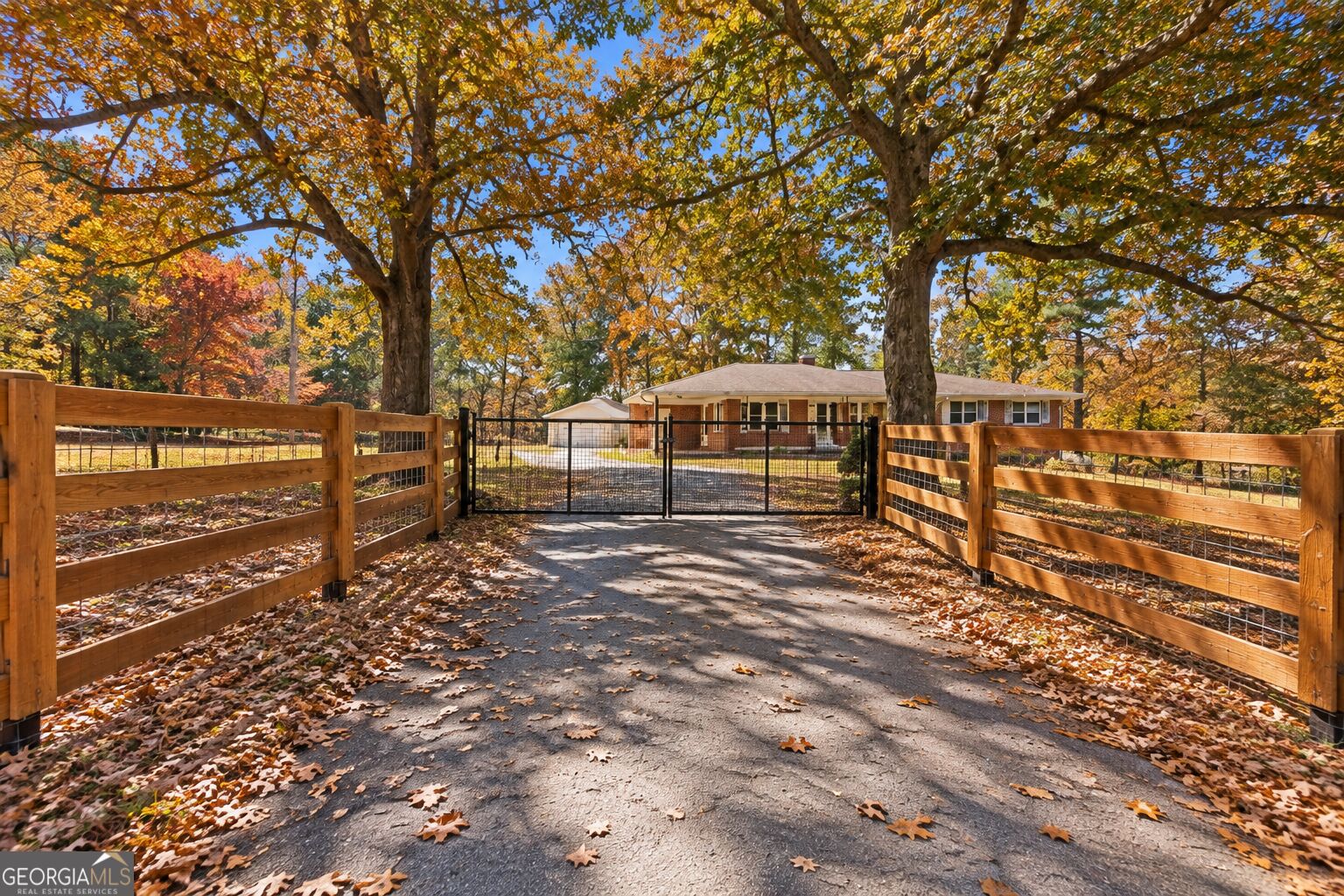 6344 Mize Road Property Photo 3