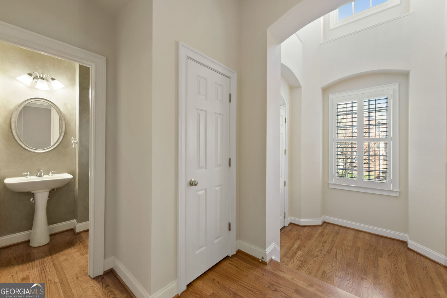 5826 Riverstone Circle Property Photo 3