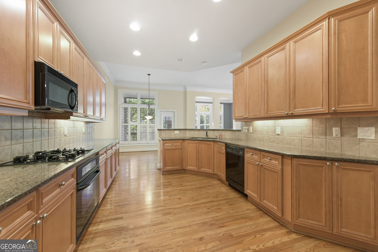 5826 Riverstone Circle Property Photo 8