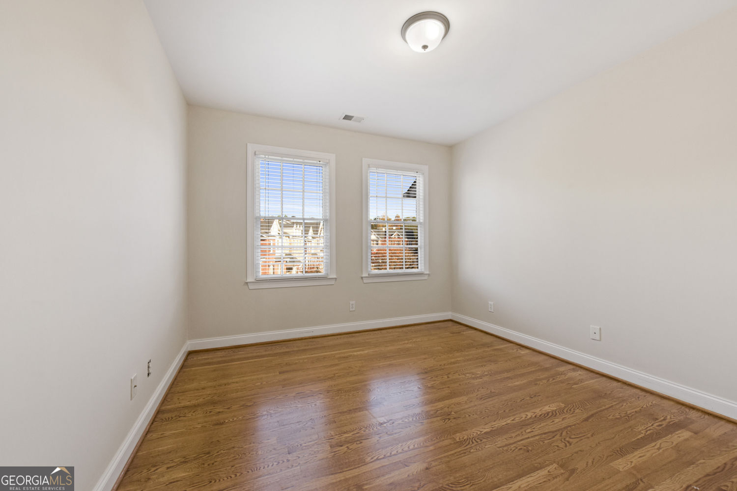 5826 Riverstone Circle Property Photo 28