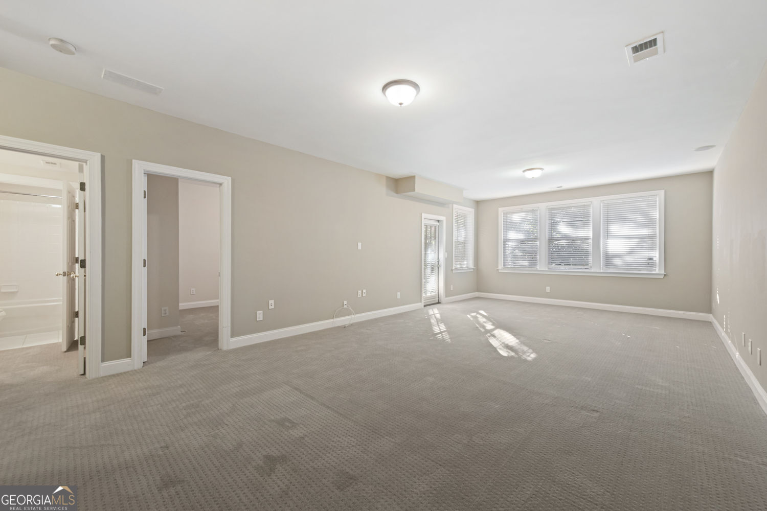 5826 Riverstone Circle Property Photo 32