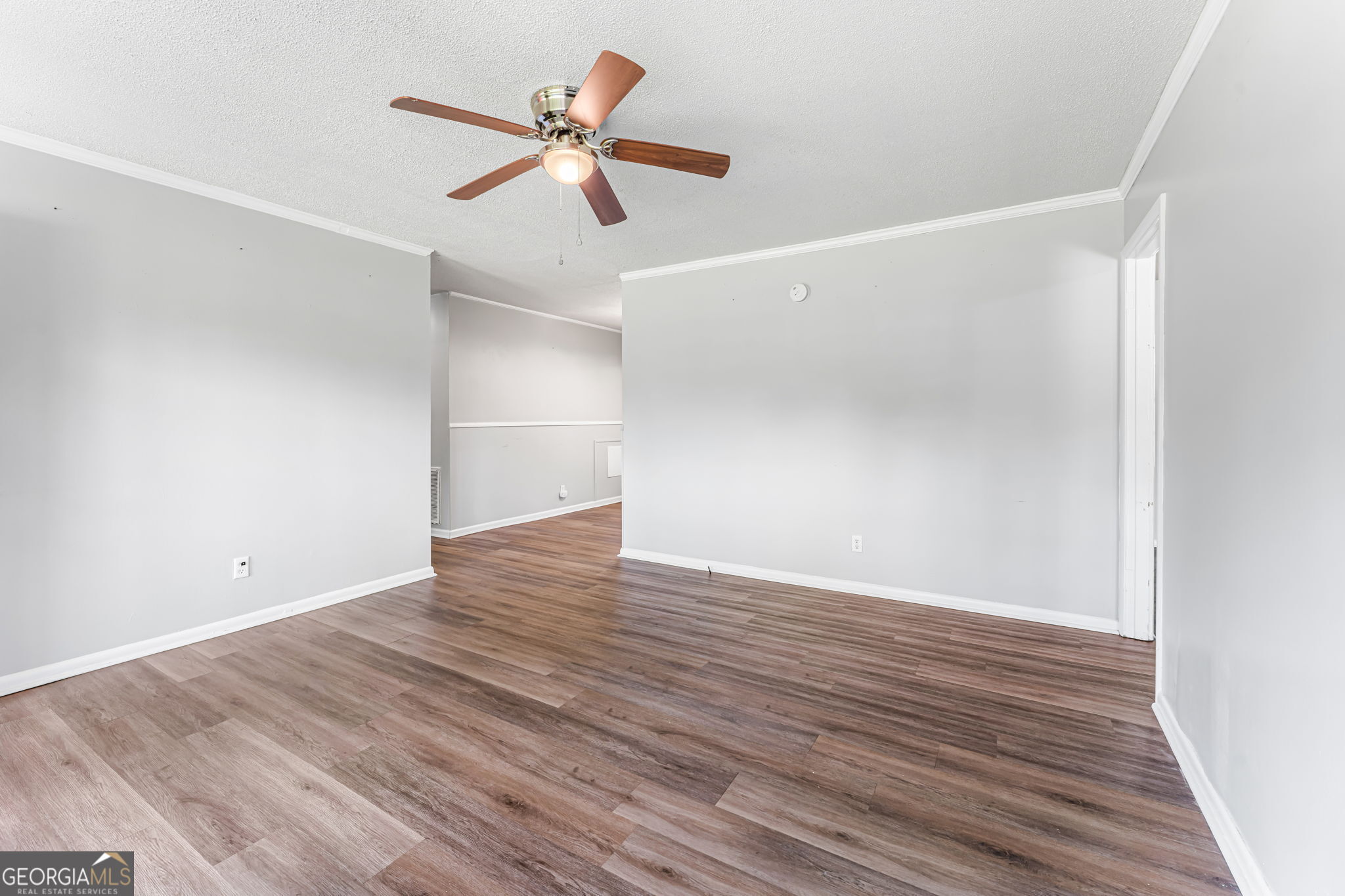 411 Magnolia Street Property Photo 7