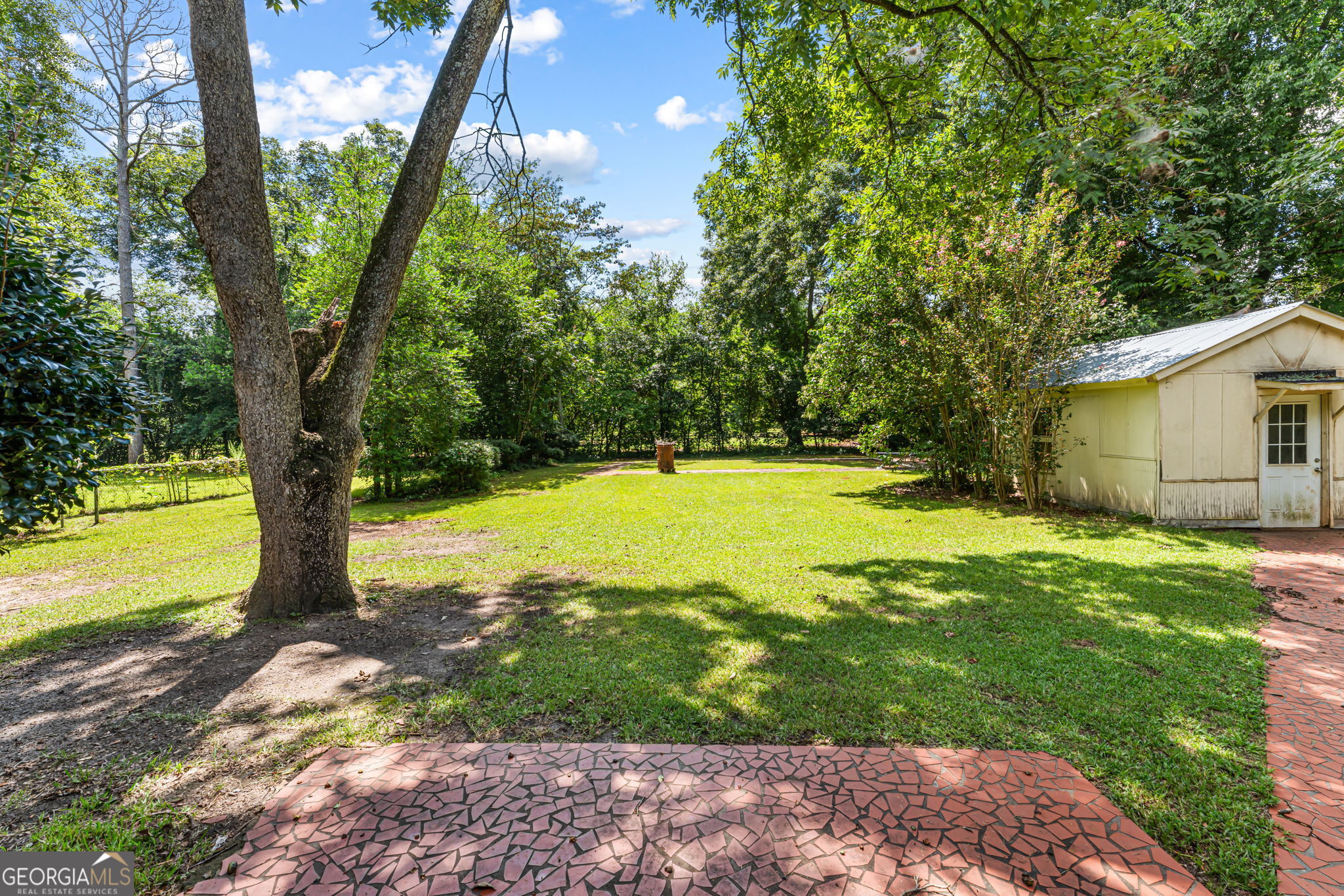 411 Magnolia Street Property Photo 23