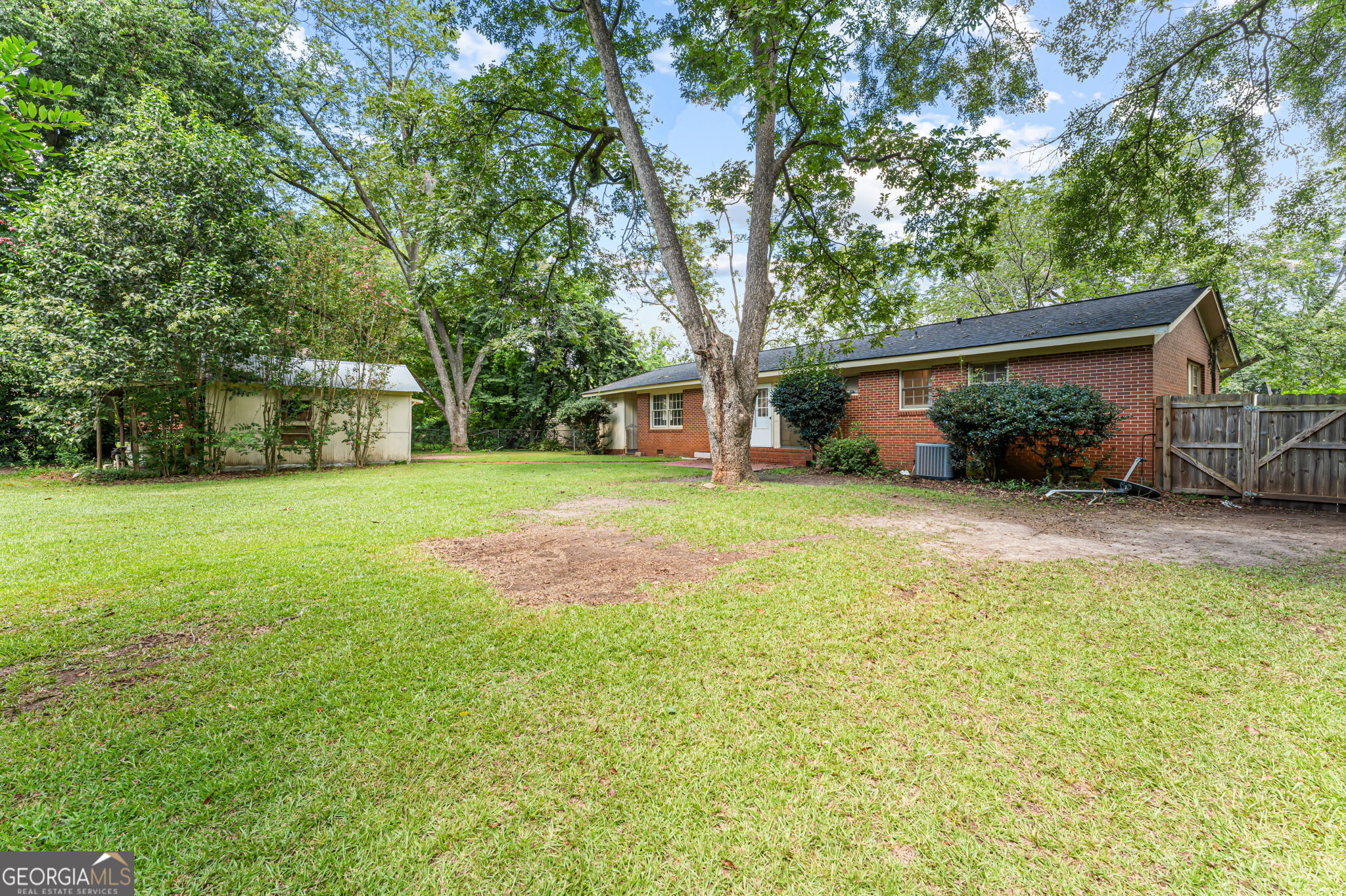 411 Magnolia Street Property Photo 25